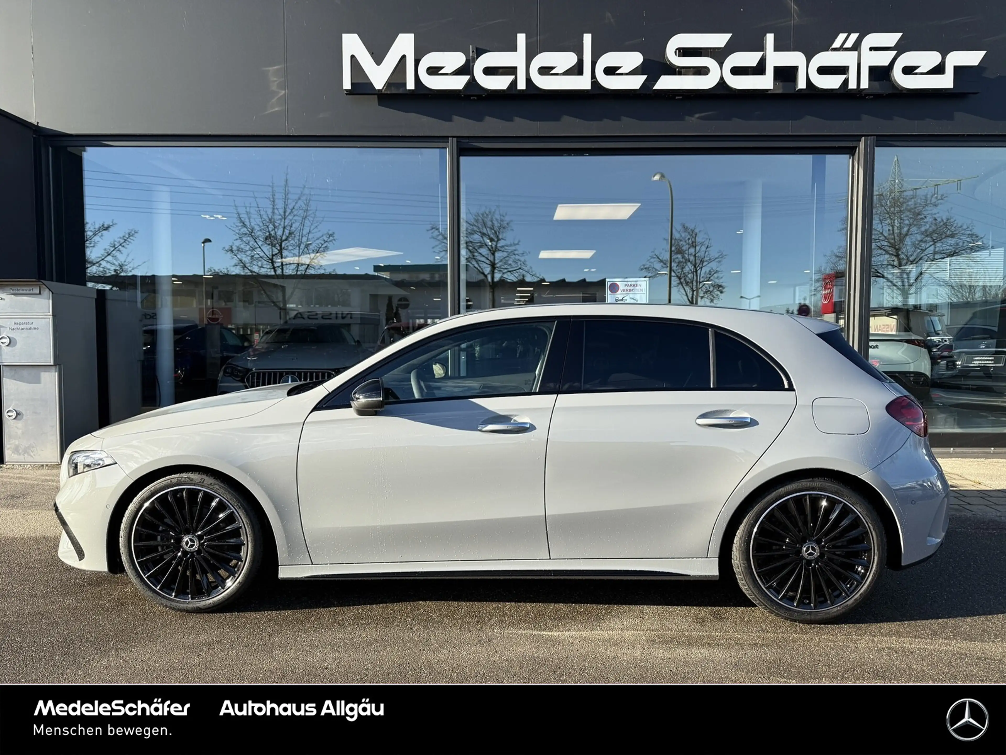 Mercedes-Benz A 180 A 180 AMG Night AHK KeylessGo Kam EasyPack Sport — photo 2