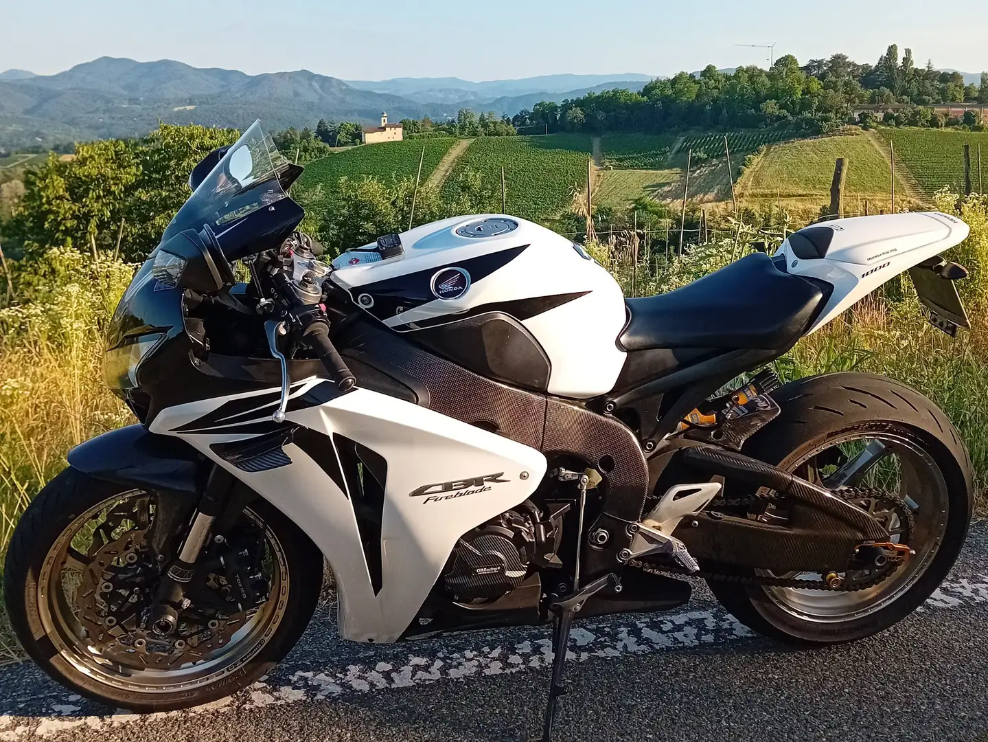 Honda CBR 1000 RR Bianco - 1