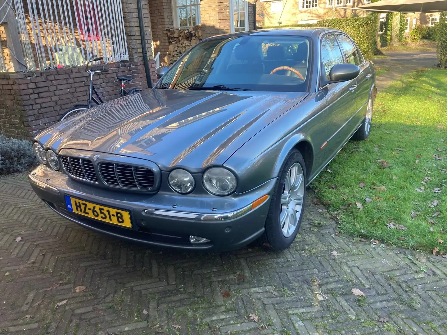 Jaguar XJ XJ 3.5 V8 Argintiu - 2