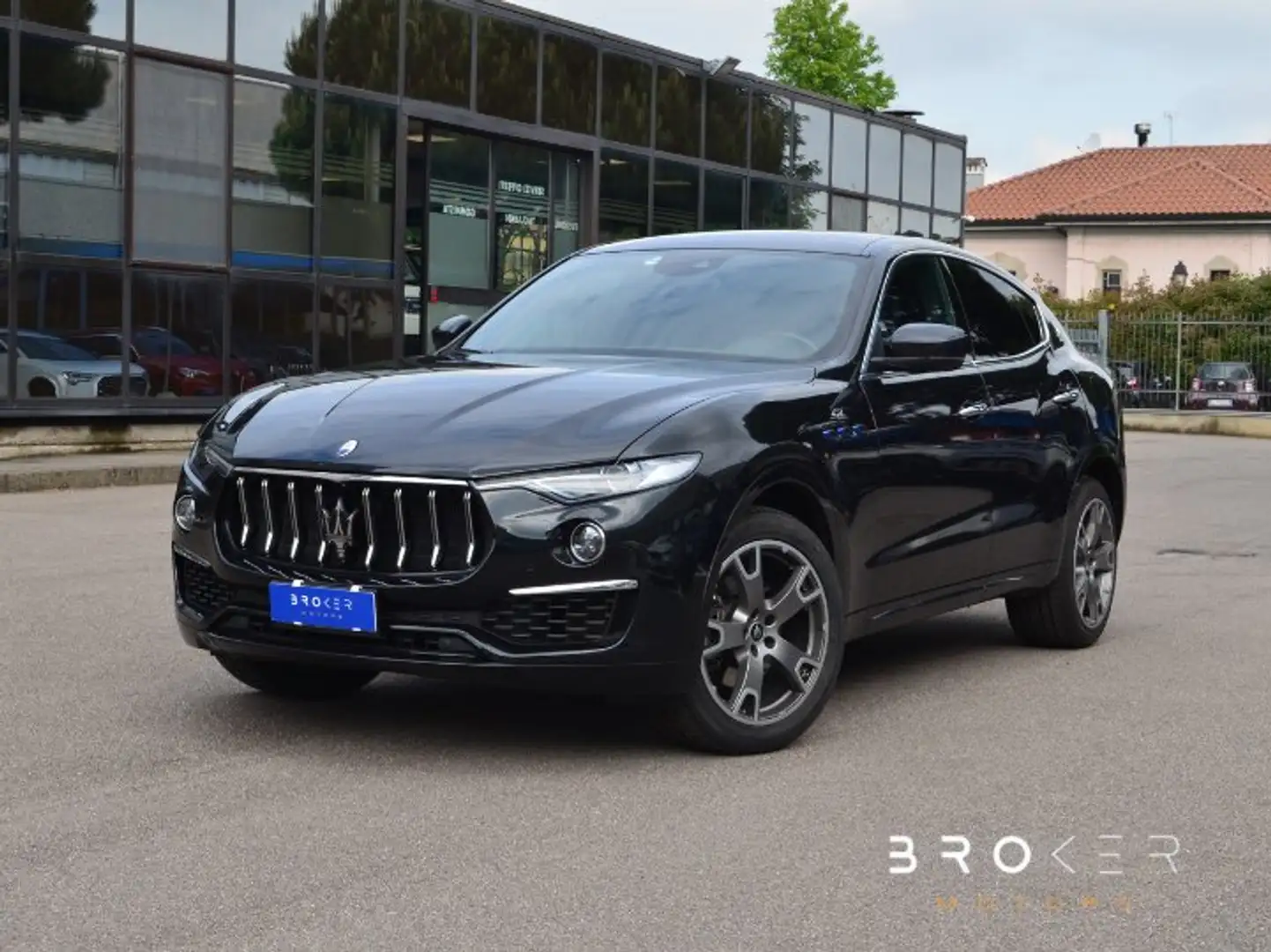 Maserati Levante 2.0 mhev GT 330cv auto Zwart - 1