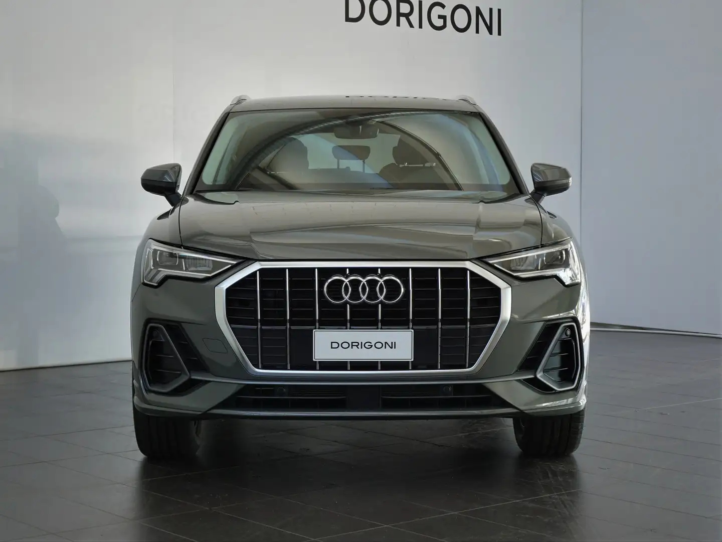 Audi Q3 35 2.0 tdi s line edition s-tronic Grigio - 2