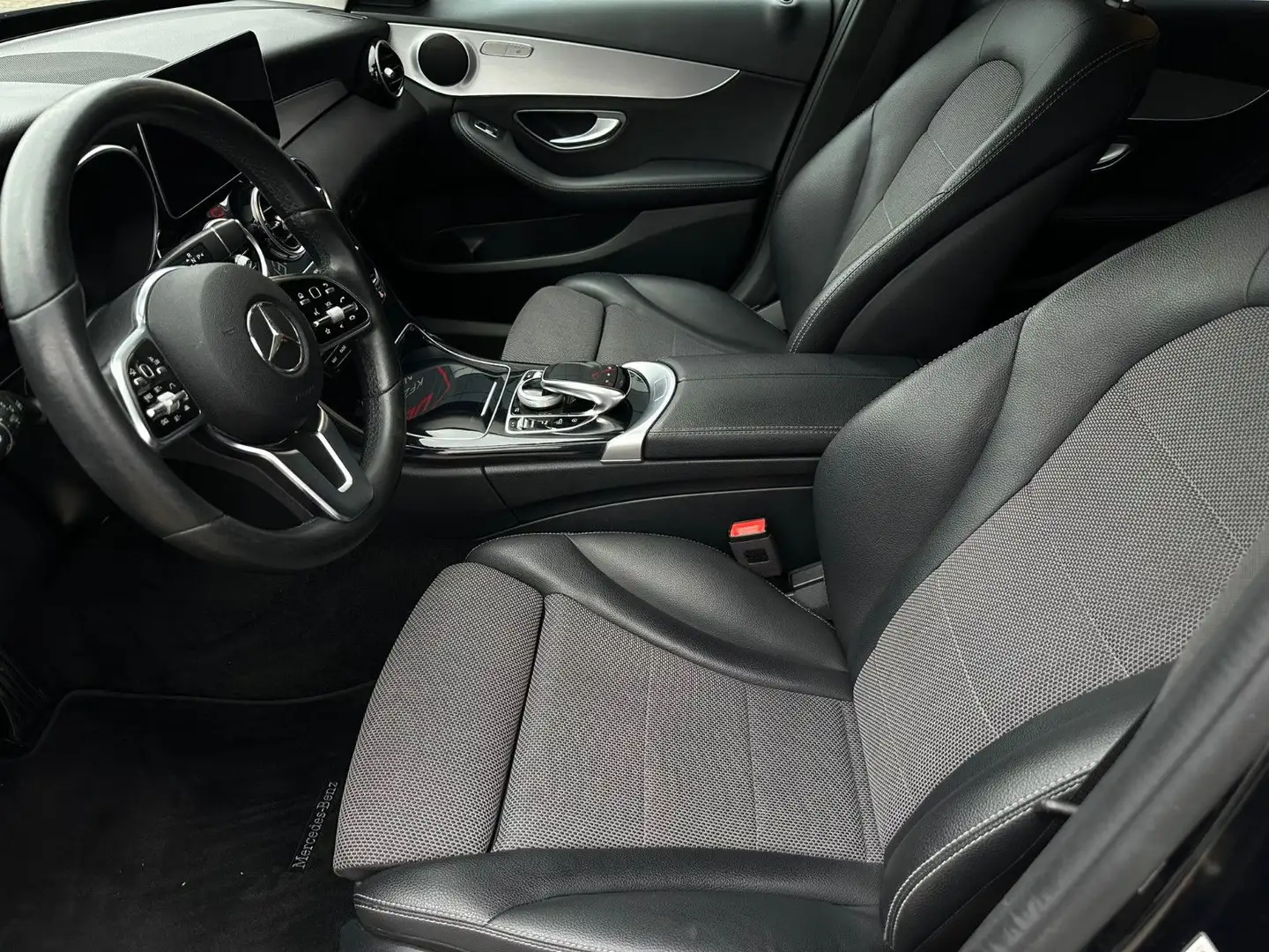 Mercedes-Benz C 200 d T Avantgarde 9 G TR. ACC Multibeam AHK Schwarz - 2