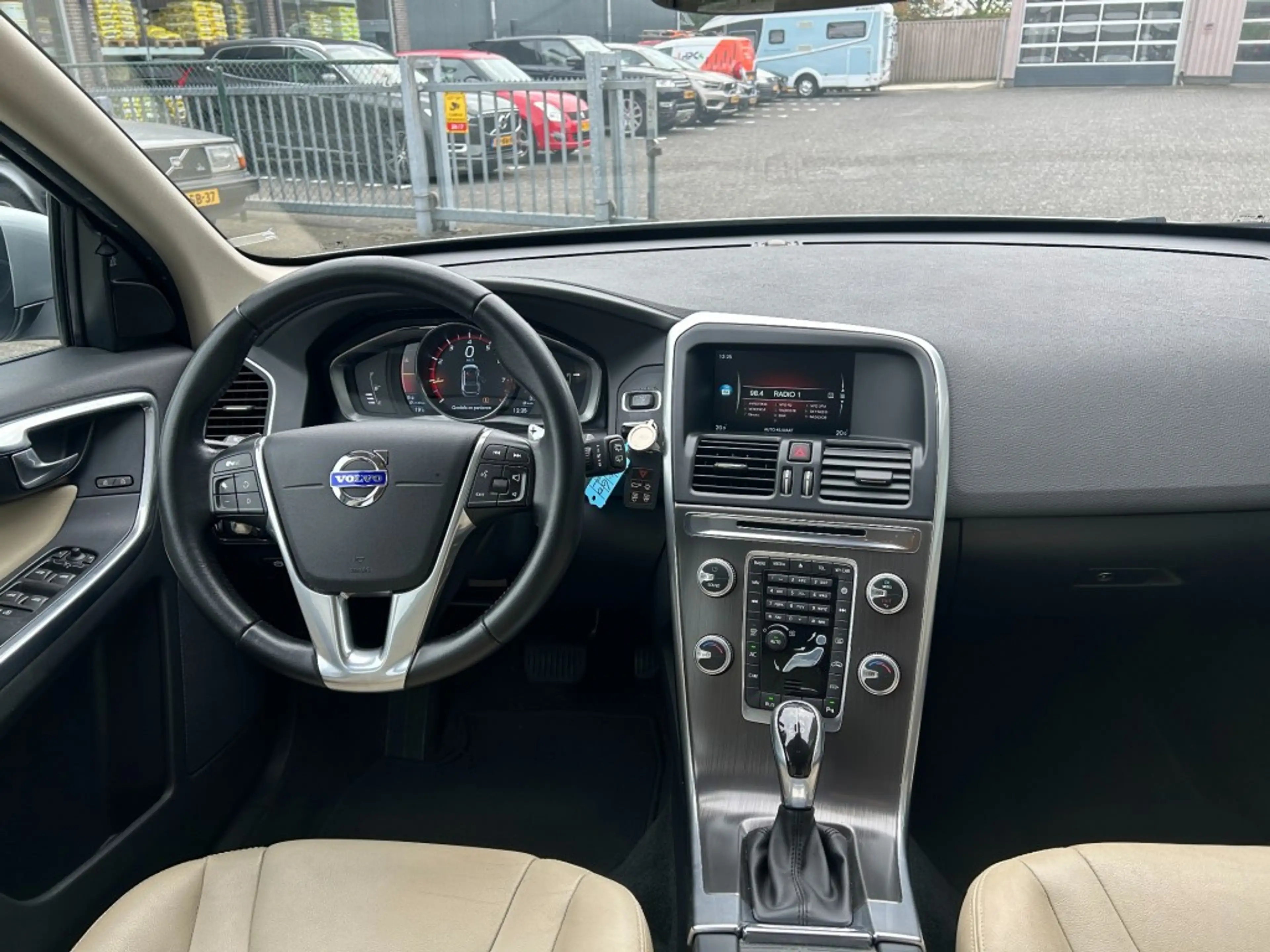 Volvo XC60 2.0 T5 SUMMUM Geartronic — photo 14