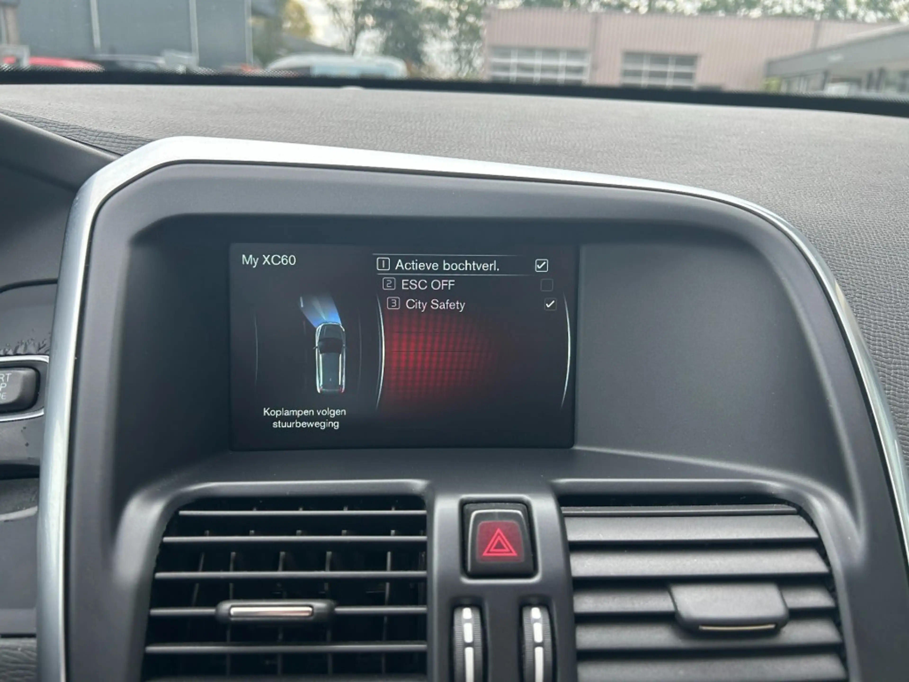 Volvo XC60 2.0 T5 SUMMUM Geartronic — photo 33