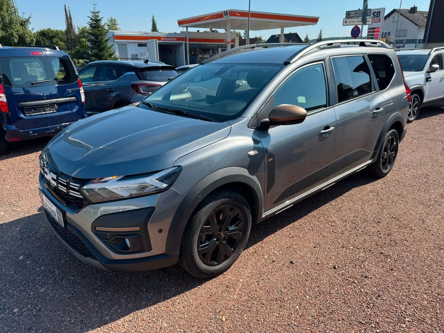 Dacia Jogger Extreme TCE 110 7-Sitzer Gris - 1