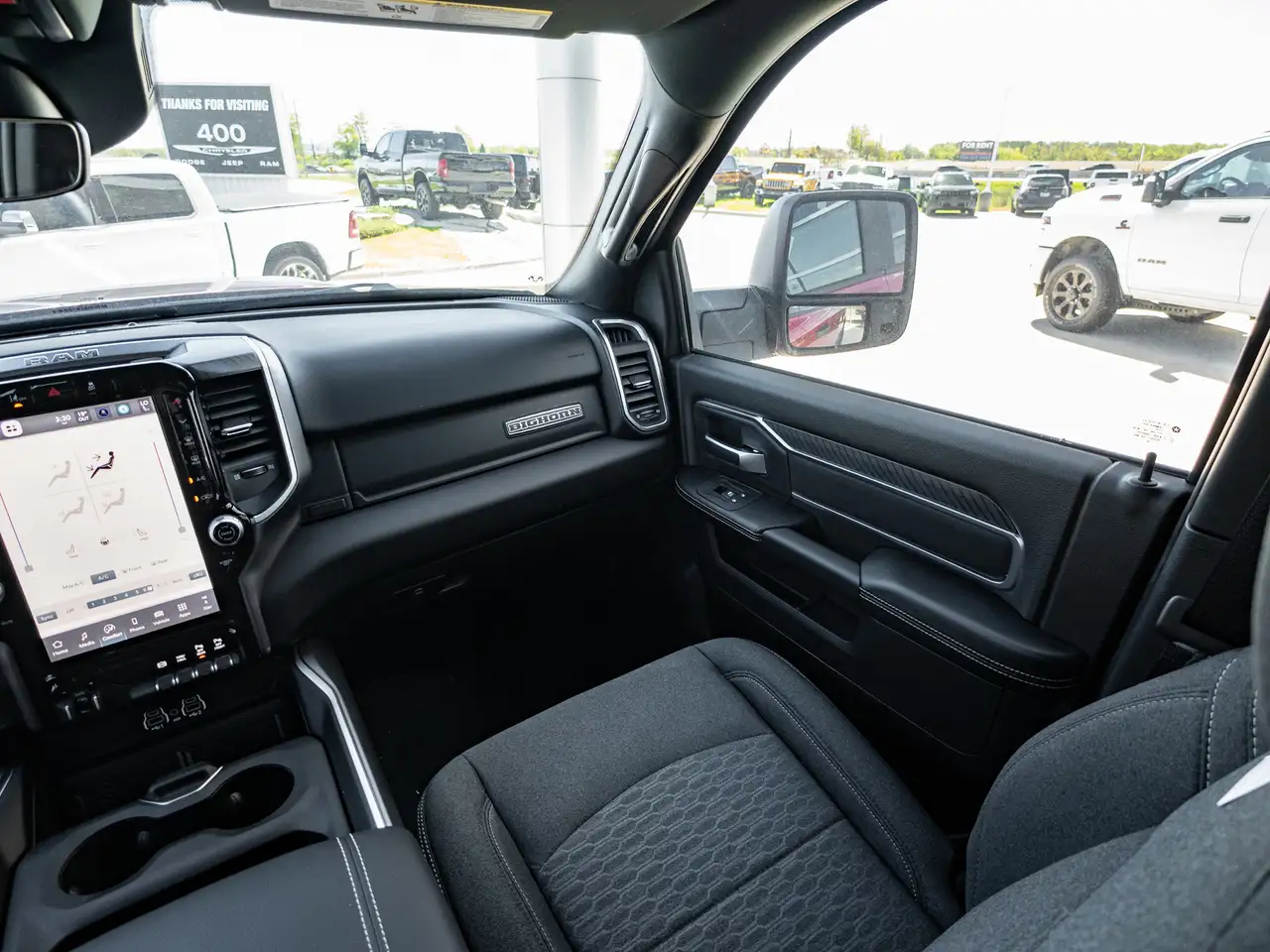 RAM 2500 снимка RAM 2500