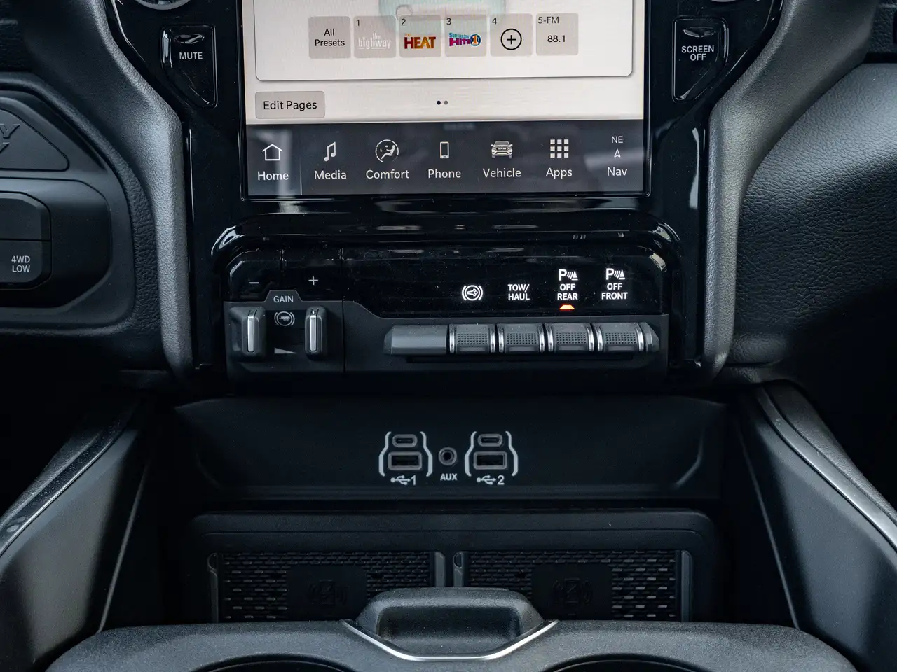 RAM 2500 снимка RAM 2500