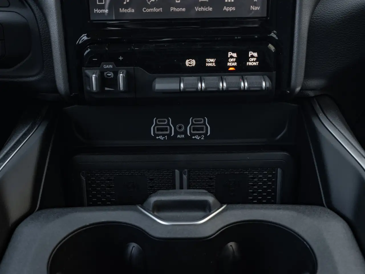 RAM 2500 снимка RAM 2500