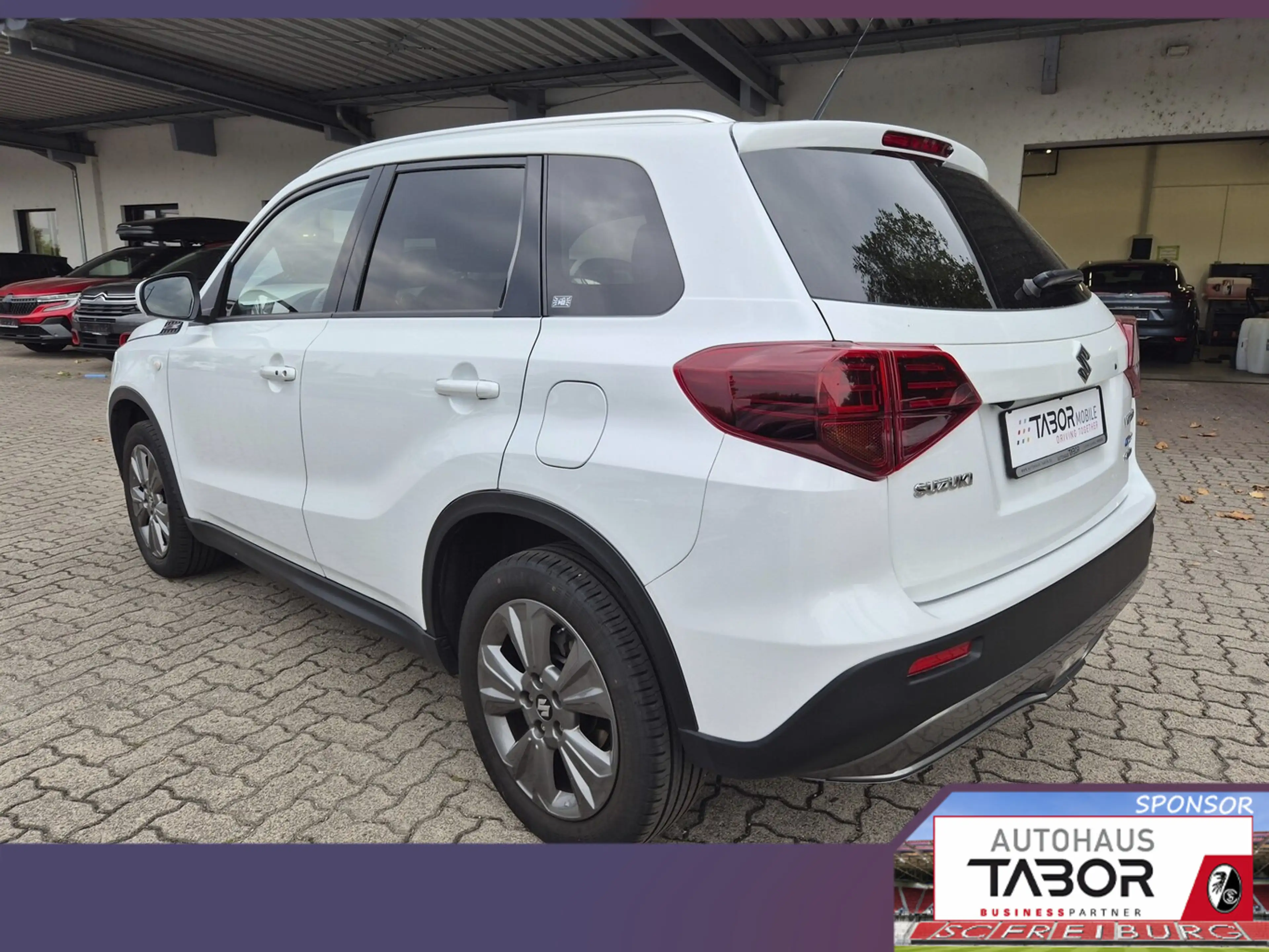 Suzuki Vitara 1.4 DITC MHEV 4x4 Aut. Comfort LED Nav — photo 4