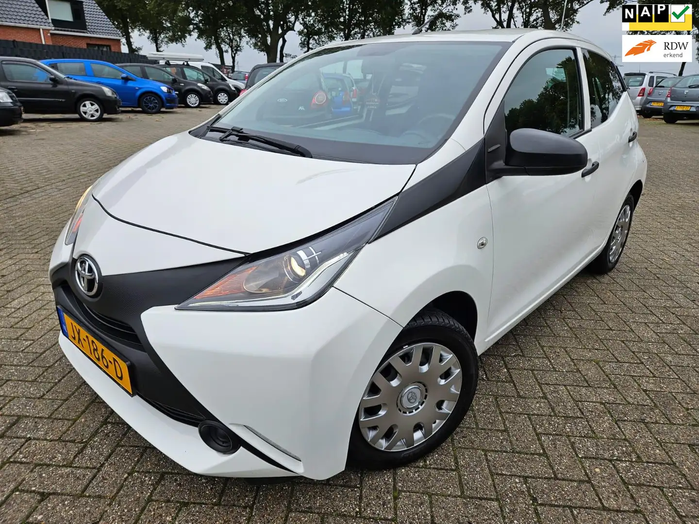 Toyota Aygo 1.0 VVT-i x-now 5 Drs 2016. Airco/Elektrische rame Wit - 1