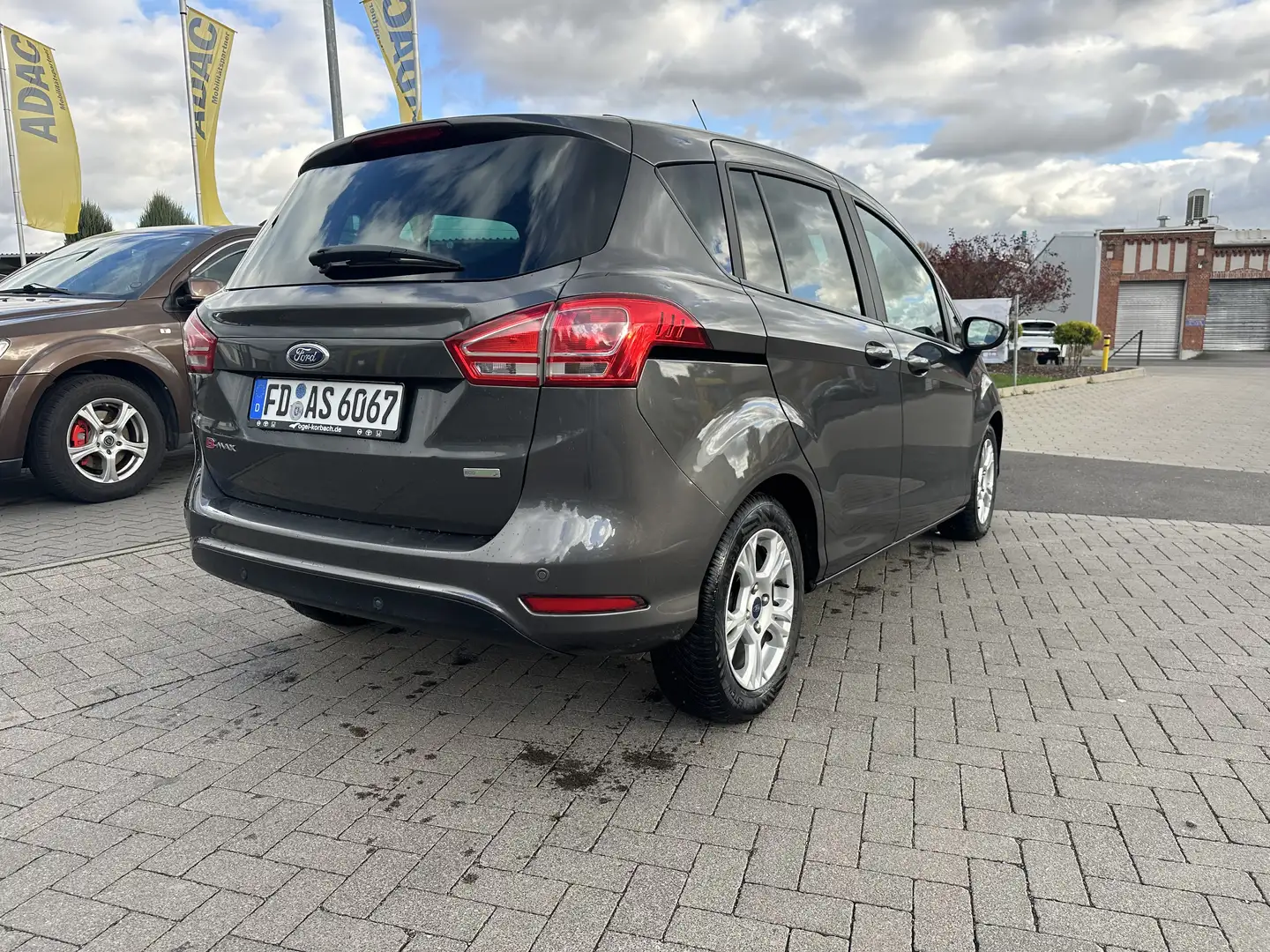 Ford B-Max 1.0 EcoBoost COOL&CONNECT - 1
