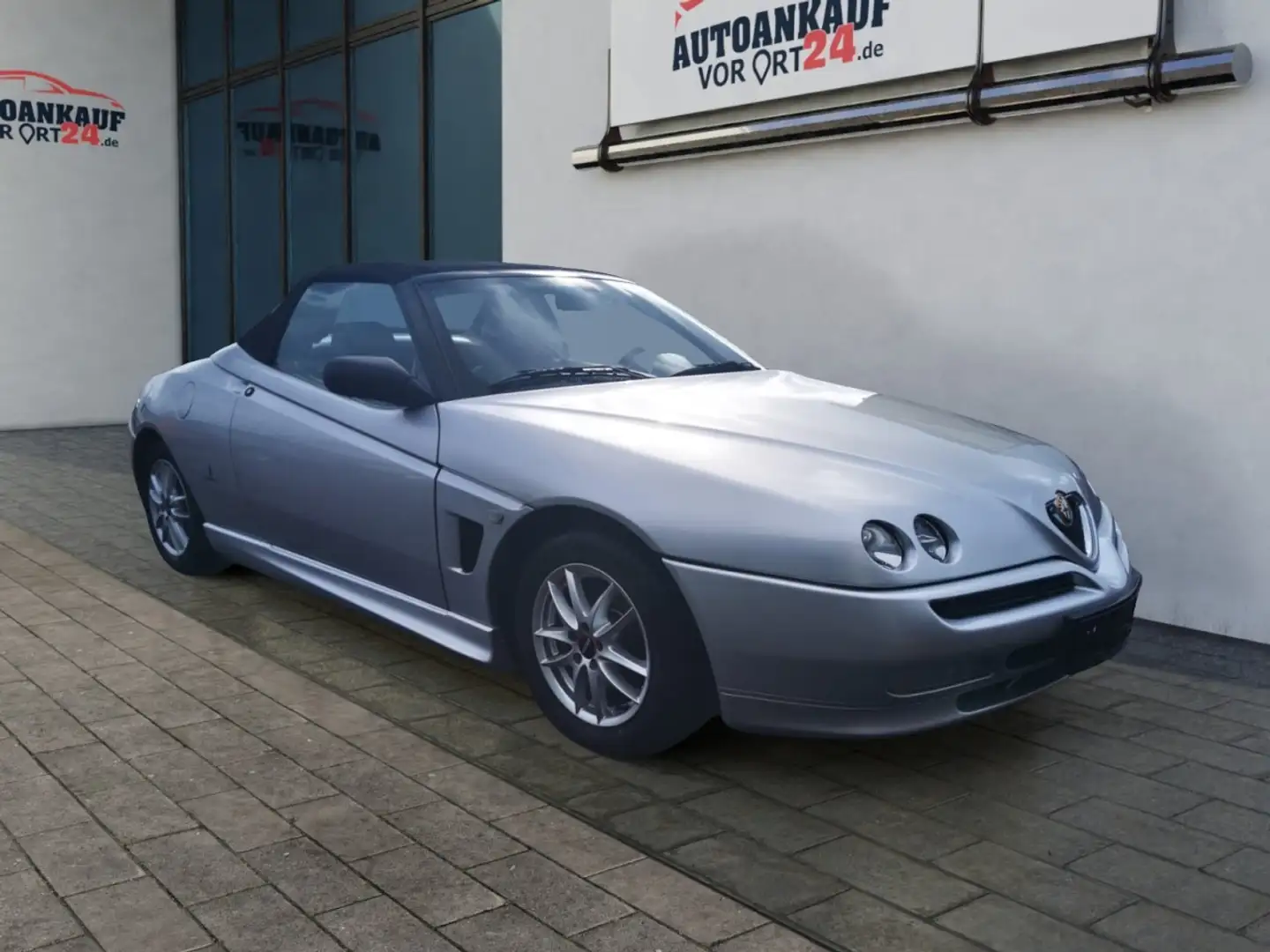 Alfa Romeo Spider 2.0 16V T.Spark Edizione Elegante*Leder* Klima Plateado - 2