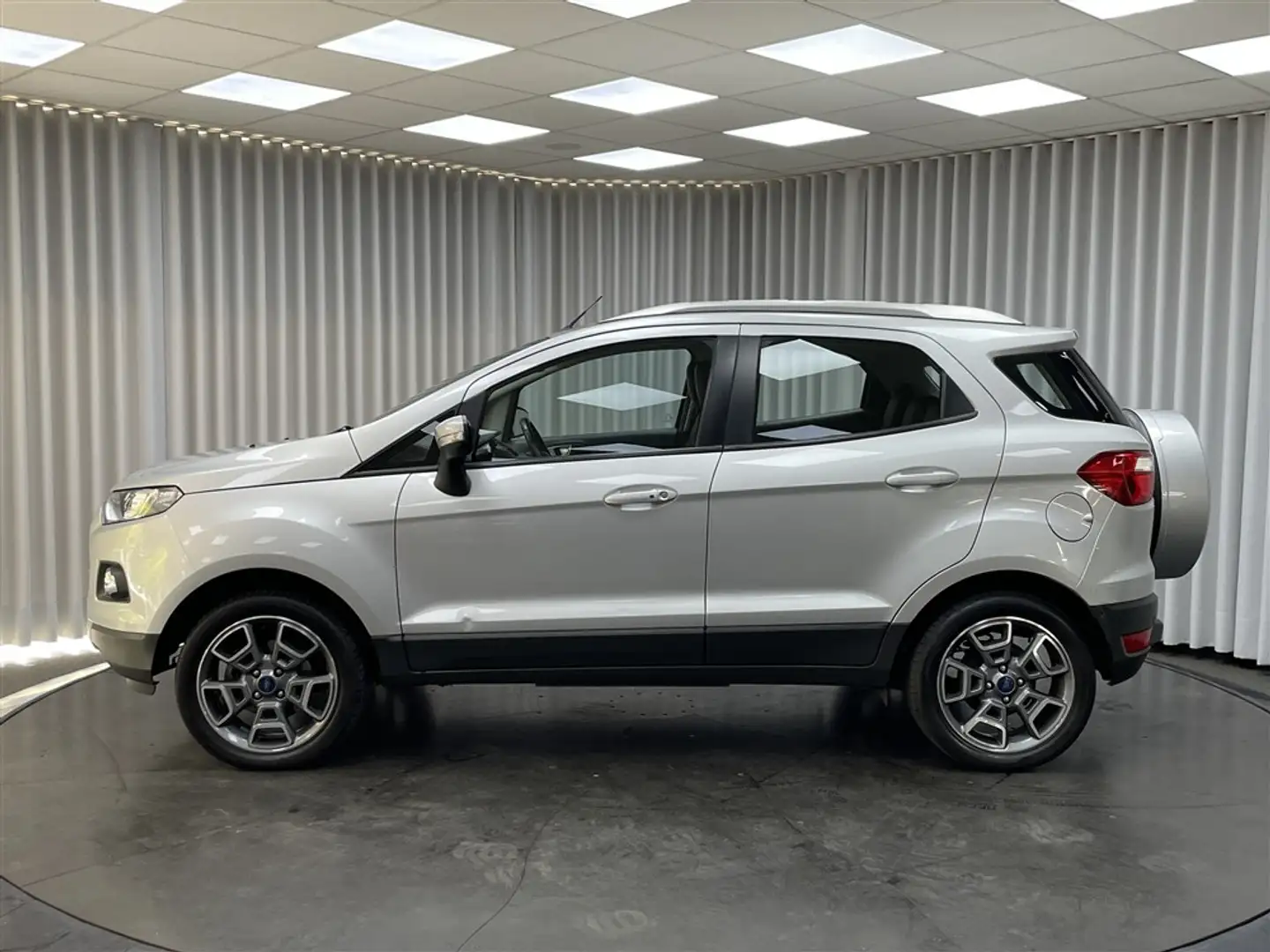Ford EcoSport 1.0i EcoB. / Titanium / Keyless / Clima / BlueT... Gris - 2