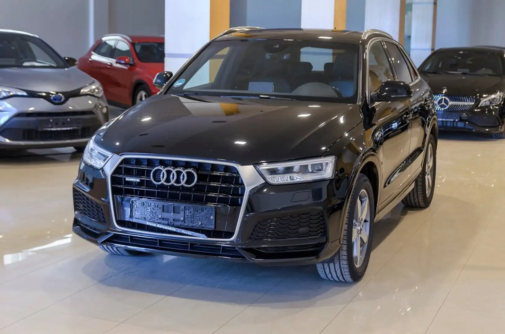Audi Q3 2.0TDI quattro 110kW Negro - 1