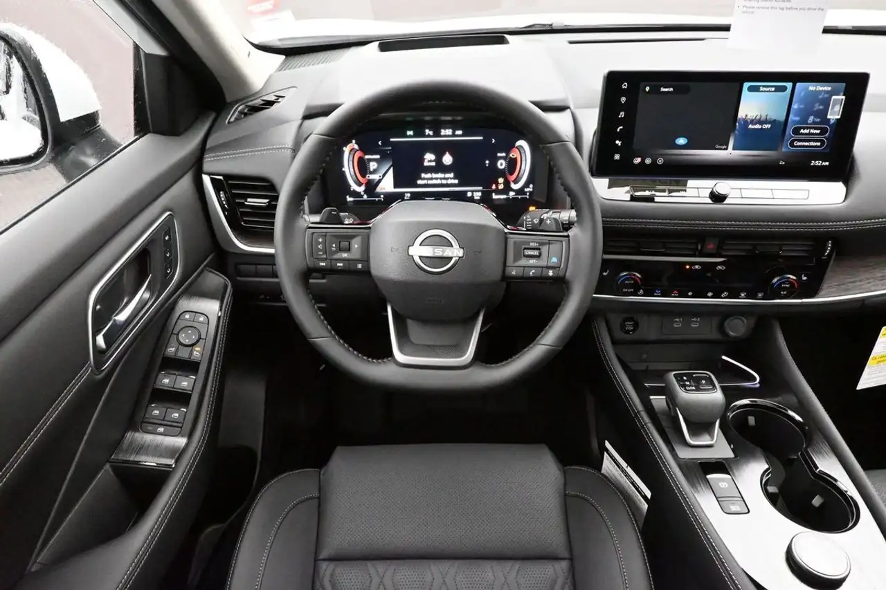 Nissan Rogue снимка Nissan Rogue