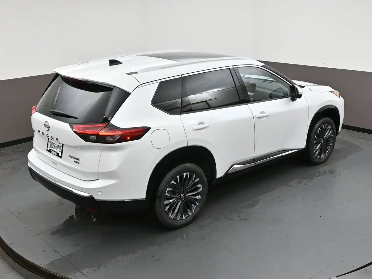 Nissan Rogue снимка Nissan Rogue