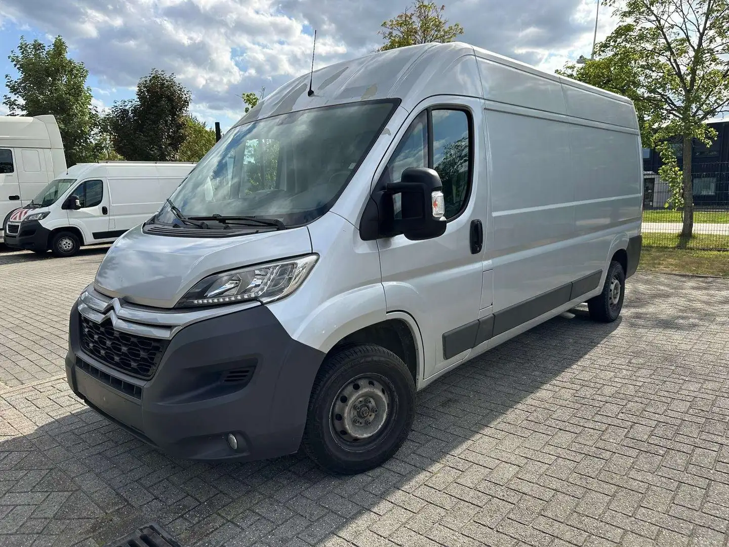 Citroen Jumper 2.0 BlueHDi L3H2 Business S/S Argent - 1