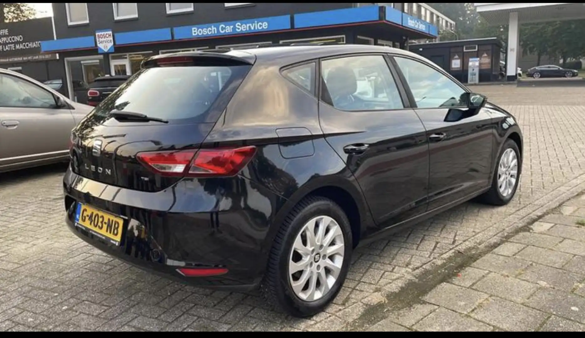 SEAT Leon 1.2 TSI Style Zwart - 1