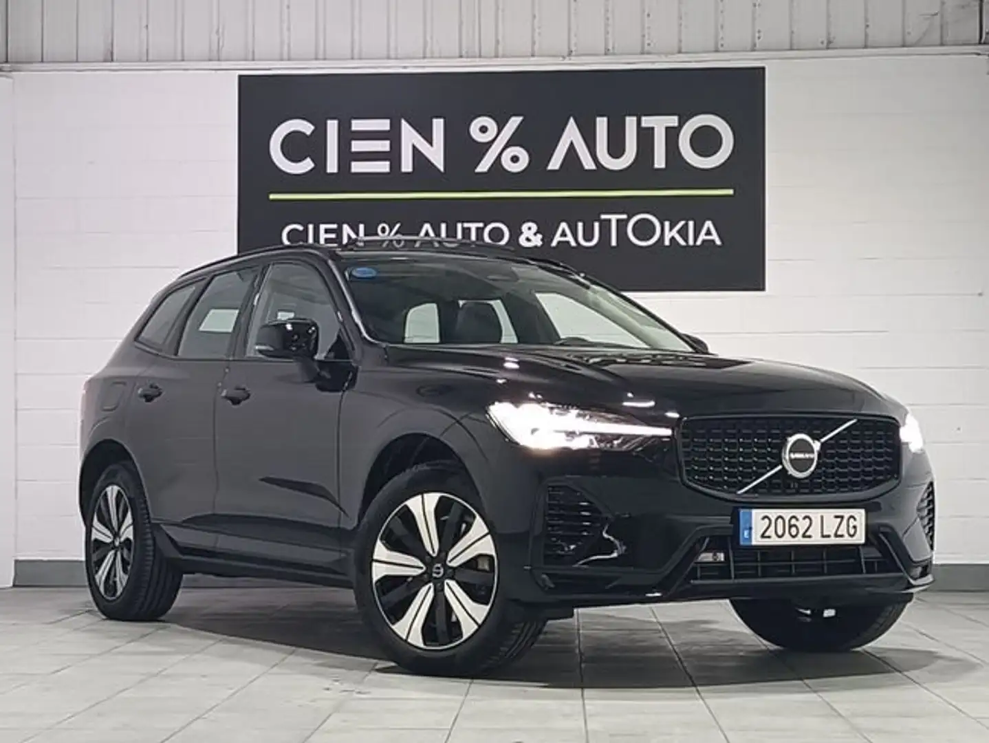 Volvo XC60 2.0 T6 AWD Recharge Plus Dark Auto Negro - 2