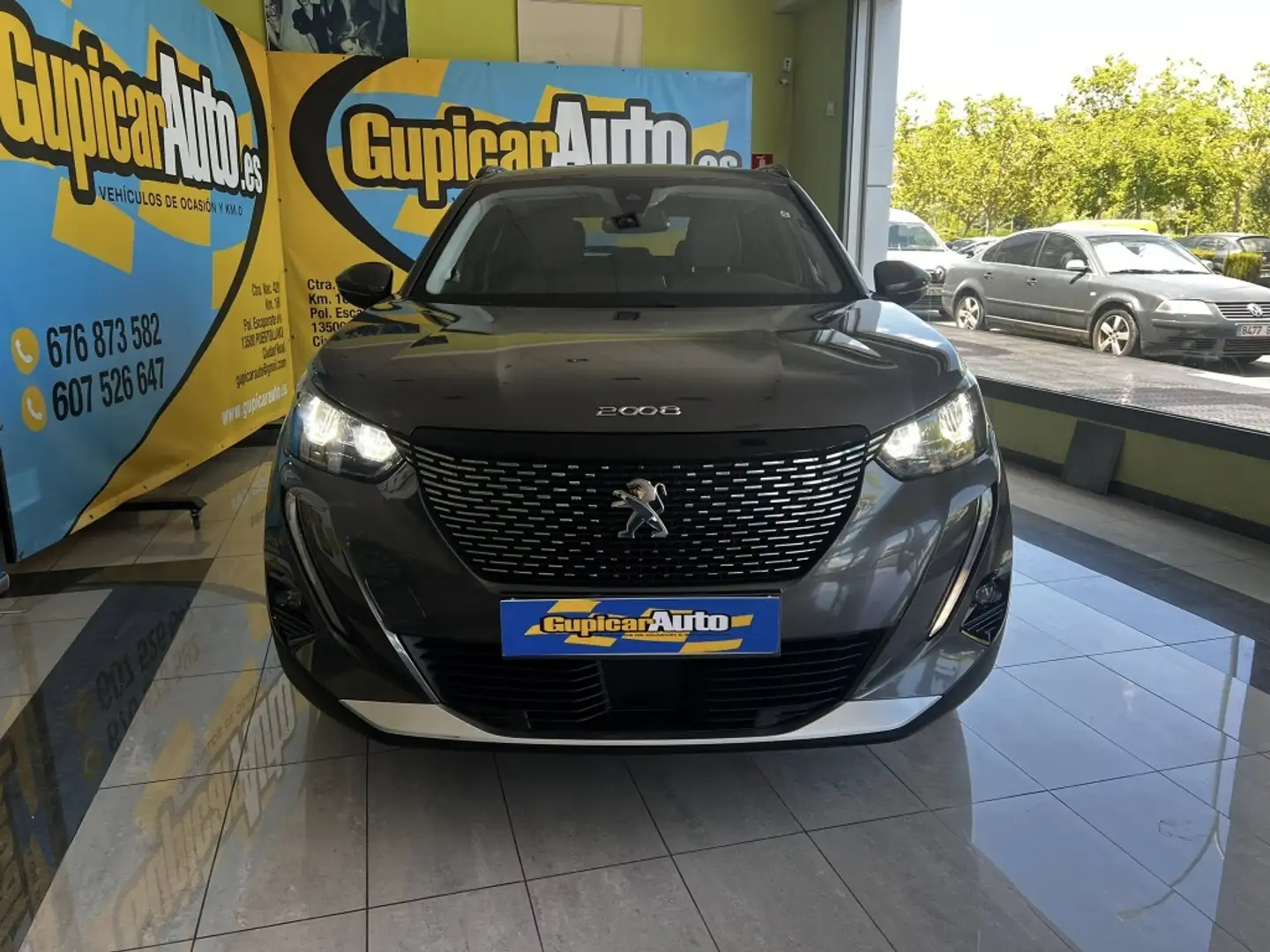 Peugeot 2008 1.5BlueHDi S&S Allure Pack 110 Gris - 2