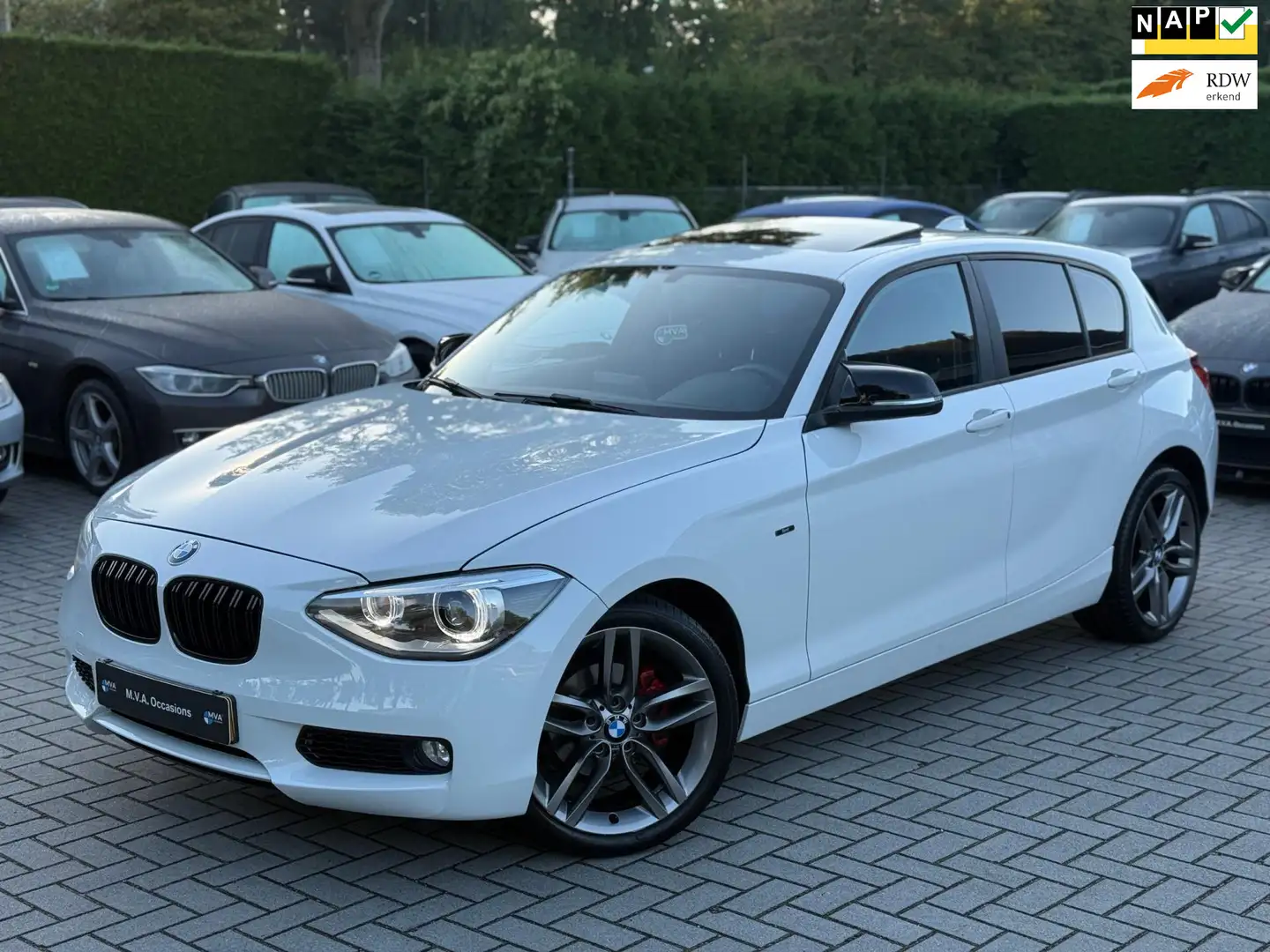 BMW 116 1-serie 116i Business+ Sport|Nieuwe Ketting + Klep Wit - 1