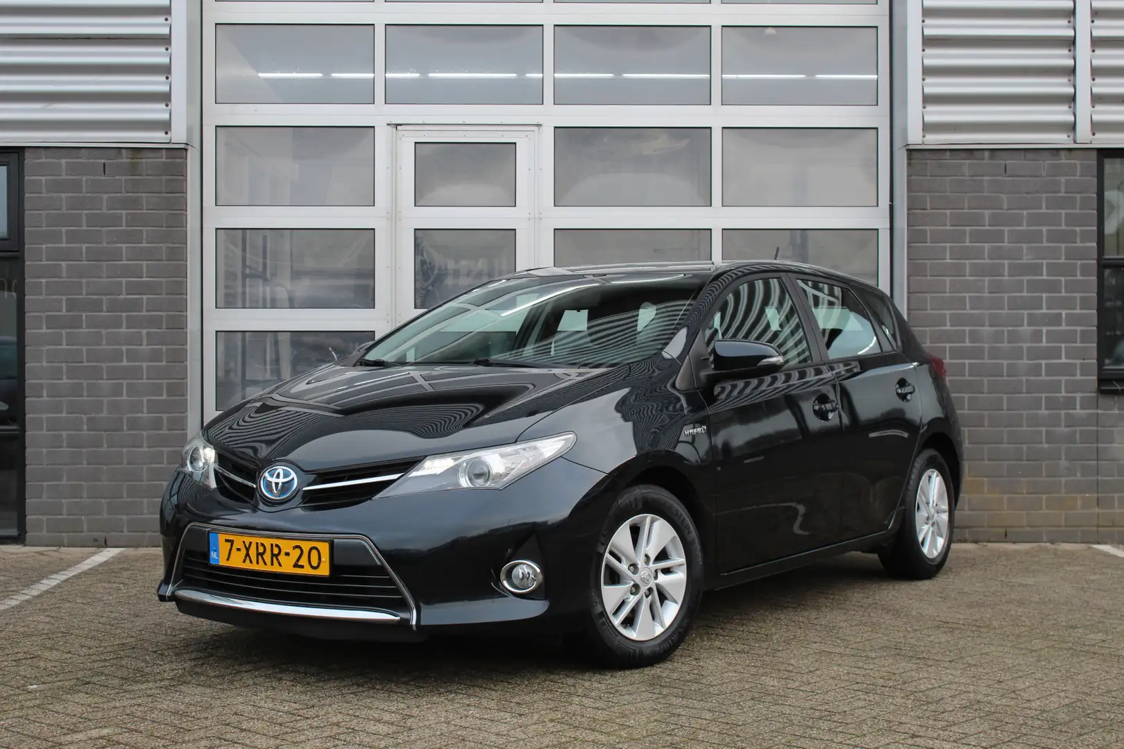 Toyota Auris 1.8 Hybrid Aspiration / Navigatie / Camera / N.A.P Gri - 1