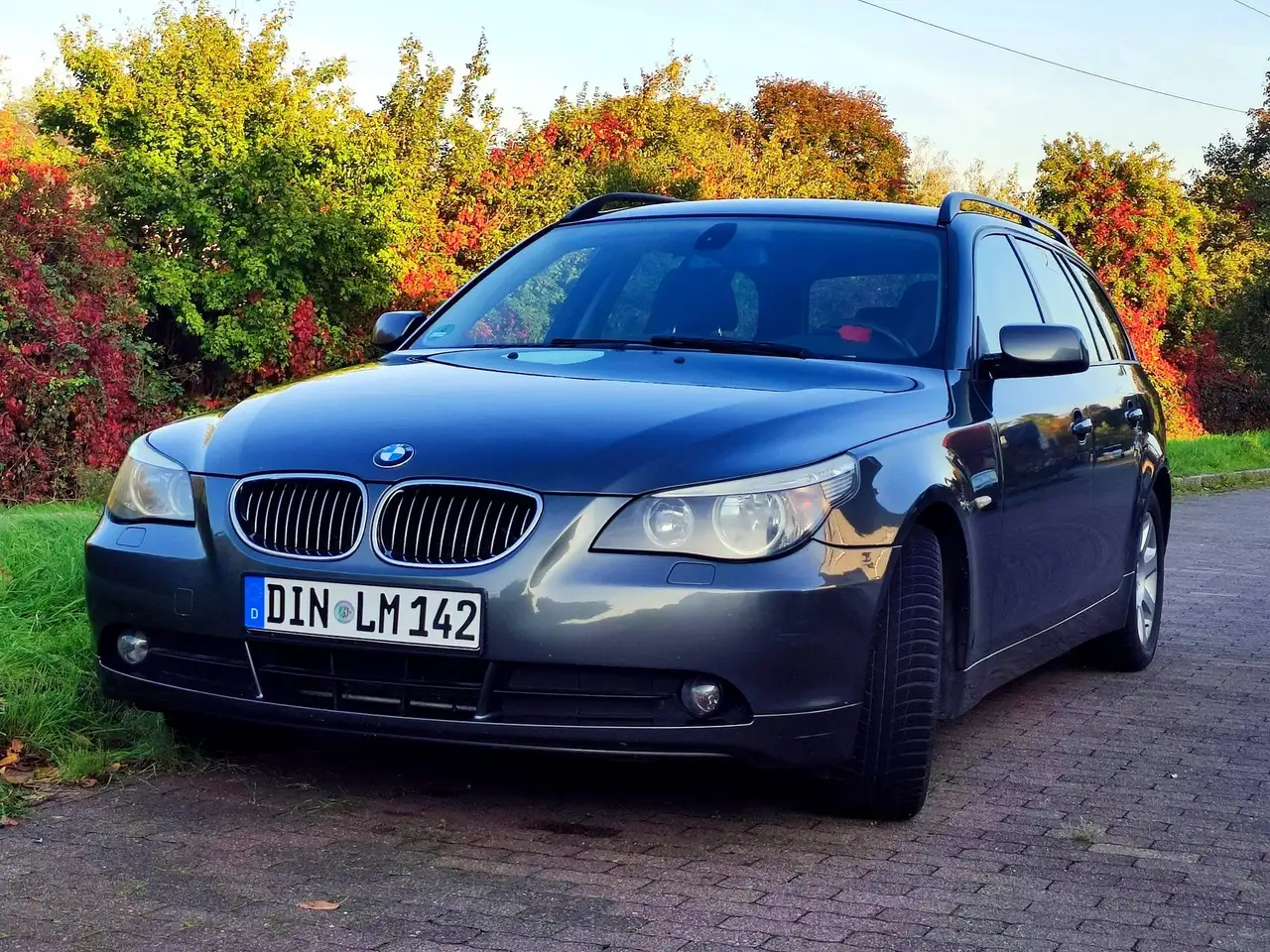 BMW 523