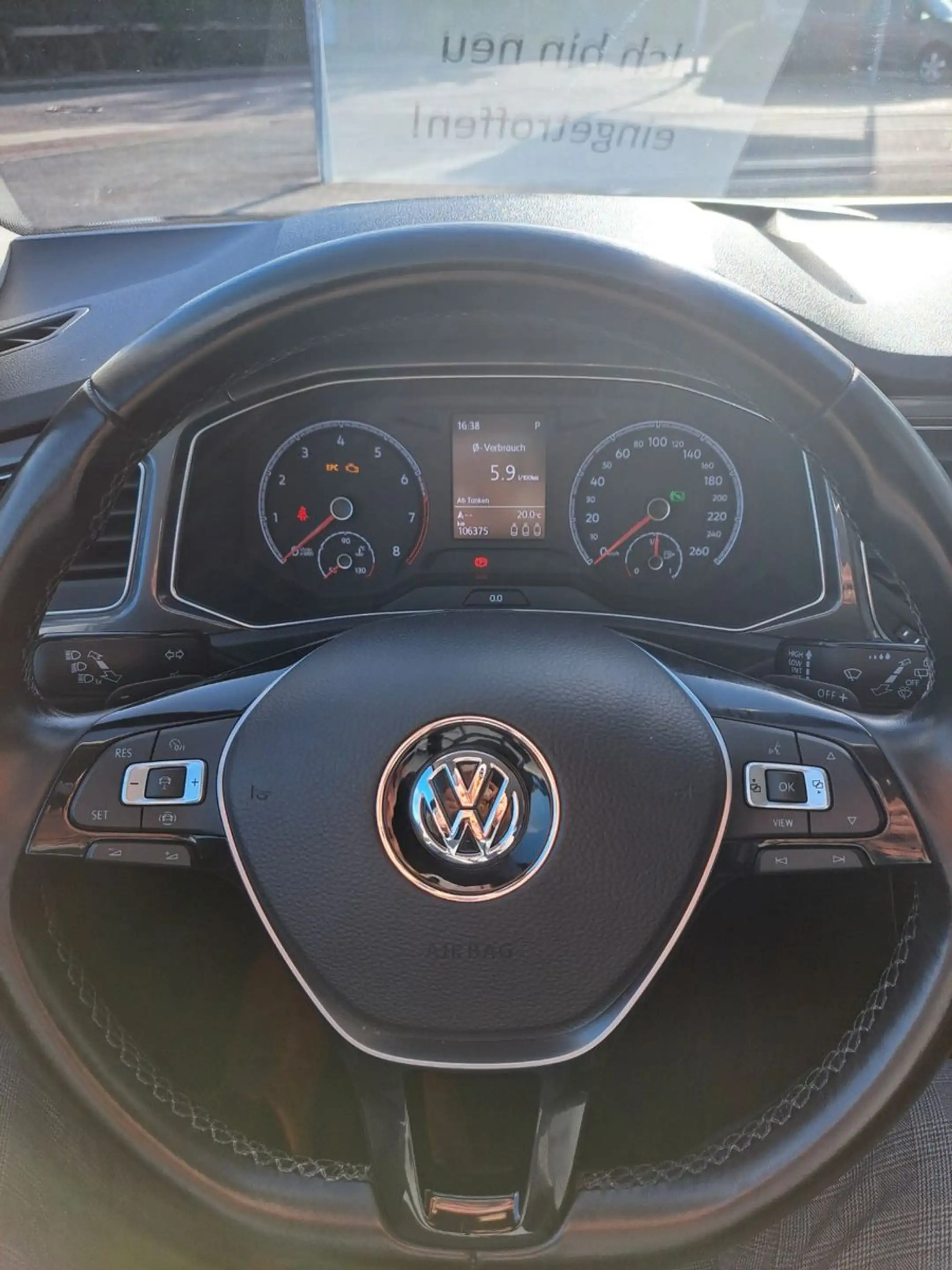 Volkswagen T-Roc IQ.DRIVE DSG-Navi-Winter-RFK-ACC — photo 6