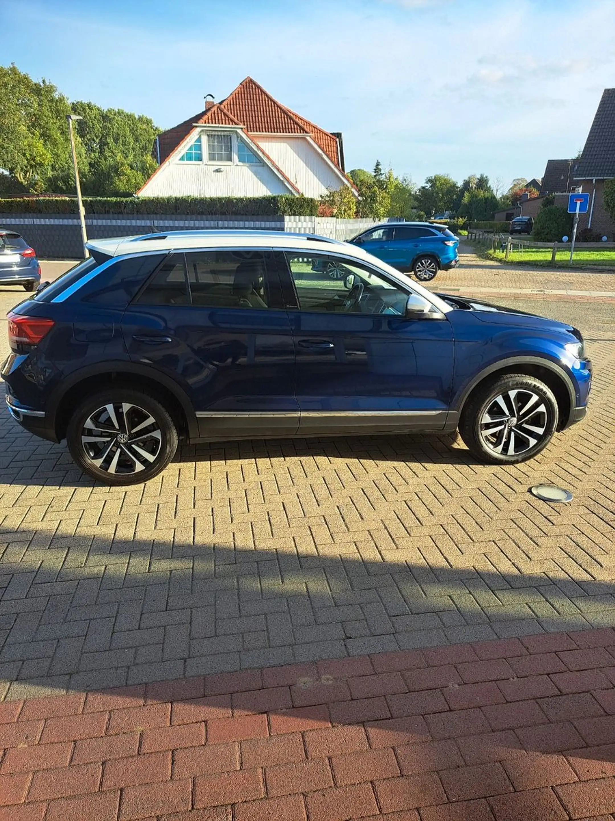 Volkswagen T-Roc IQ.DRIVE DSG-Navi-Winter-RFK-ACC — photo 15