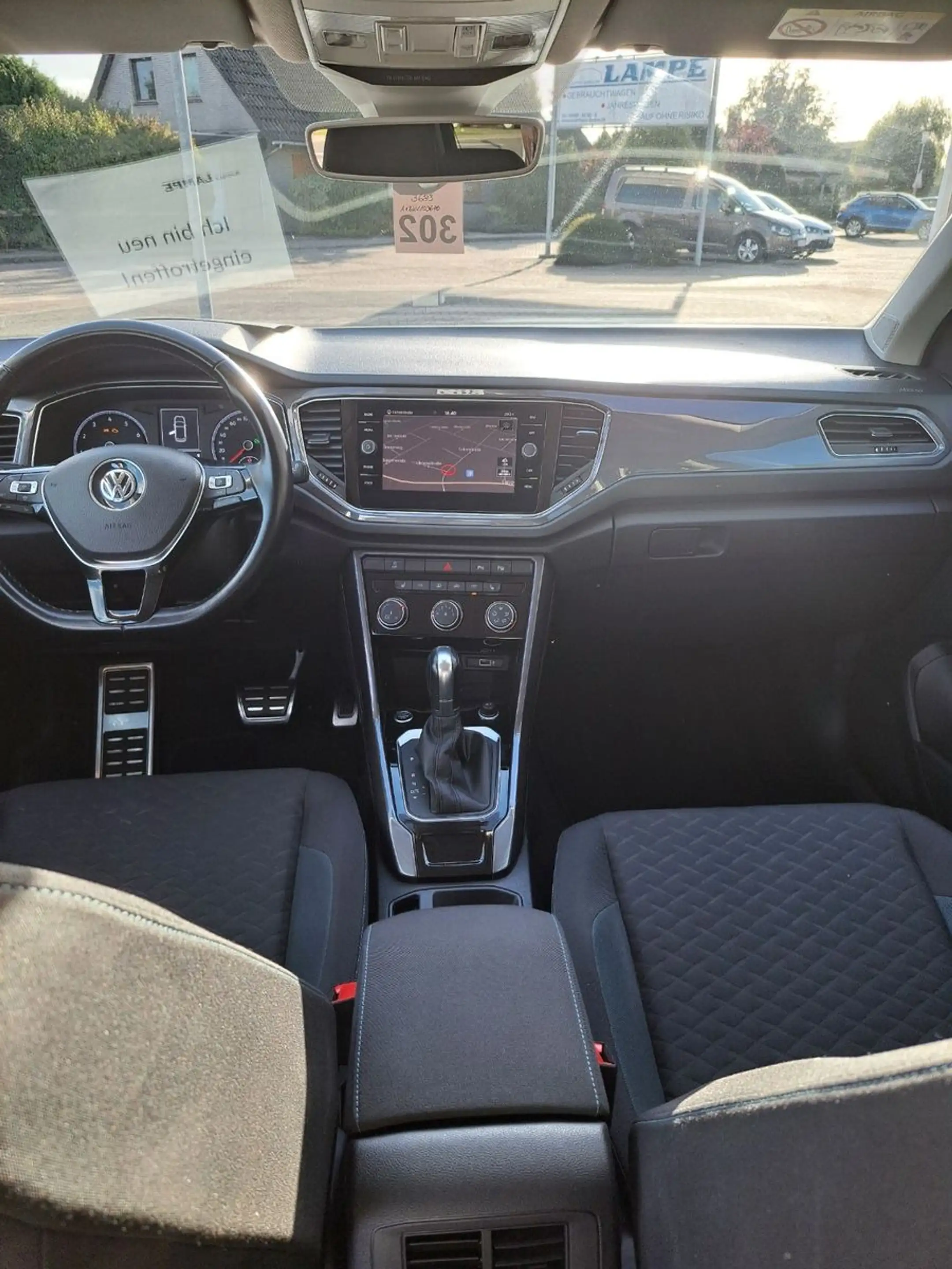 Volkswagen T-Roc IQ.DRIVE DSG-Navi-Winter-RFK-ACC — photo 10