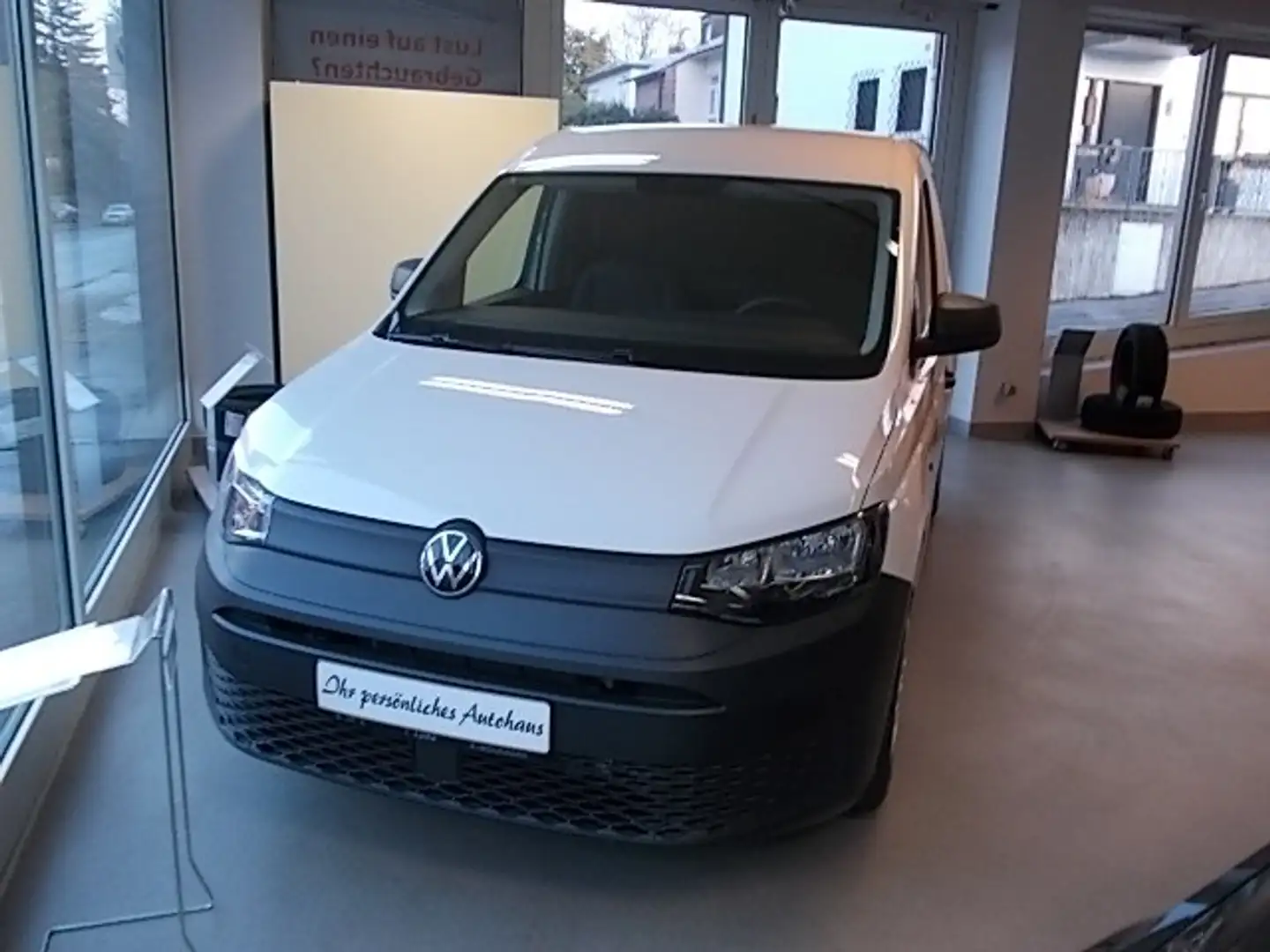 Volkswagen Caddy Cargo Kasten 1.5 TSI, 84kw(114PS), 6Gang Klima Weiß - 1