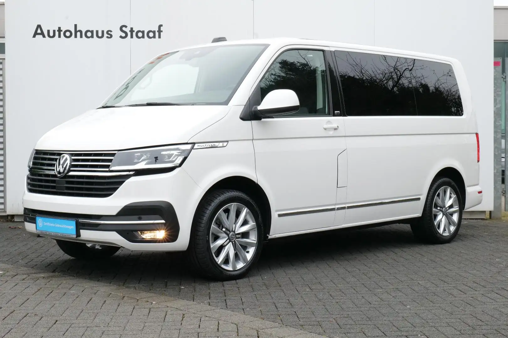 Volkswagen T6.1 Multivan Comfortline 2.0 TDI 204PS DSG Alb - 2