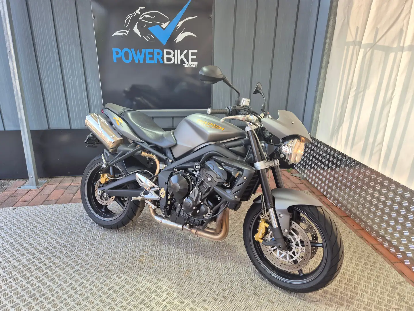 Triumph Street Triple 675 Gris - 2