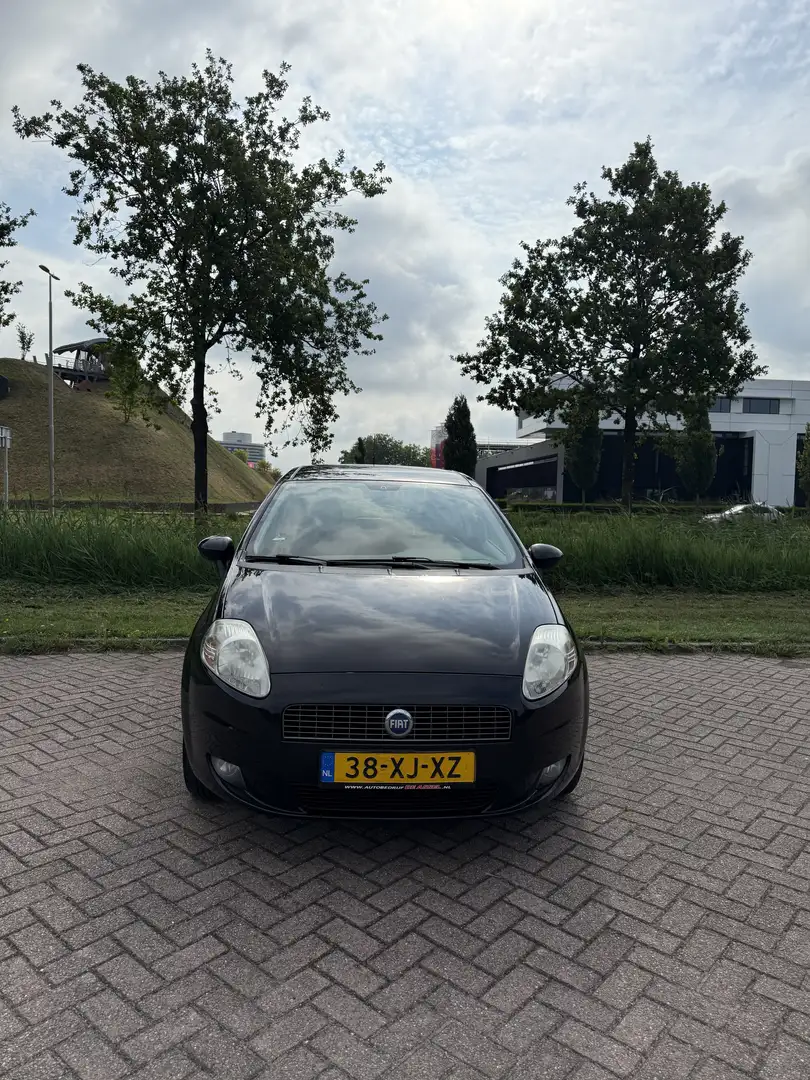 Fiat Punto 1.4 Active Zwart - 2