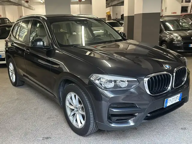 BMW X3 view 3