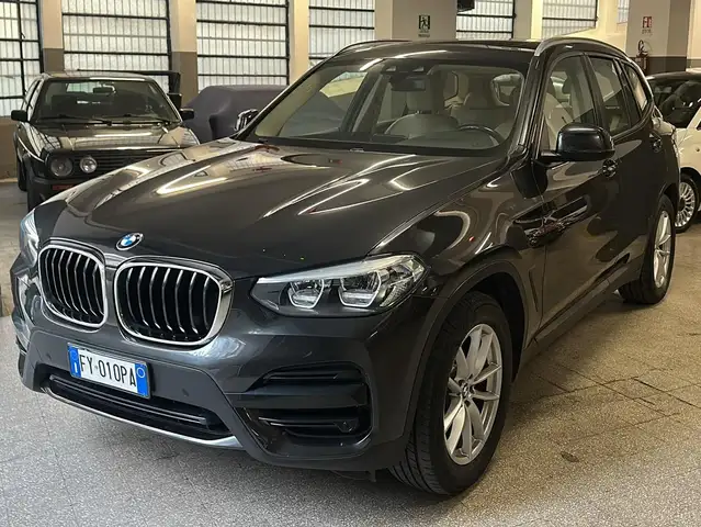 BMW X3 view 2
