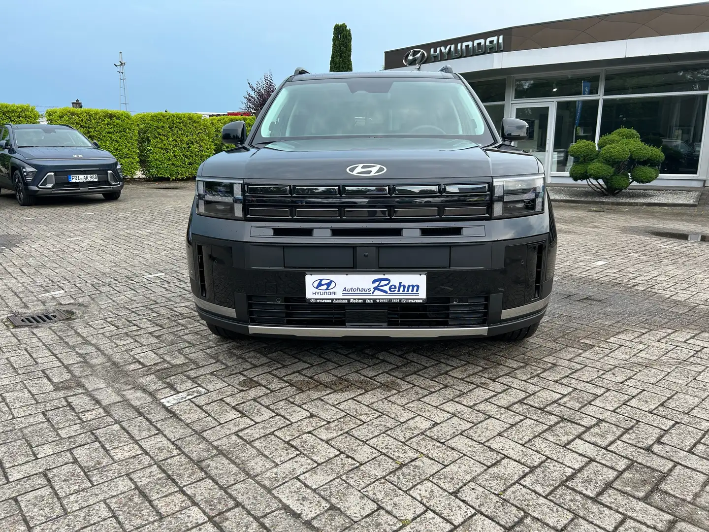 Hyundai SANTA FE 1.6 T-GDi PHEV 4WD Signature | Tech+Komfort Paket Schwarz - 2