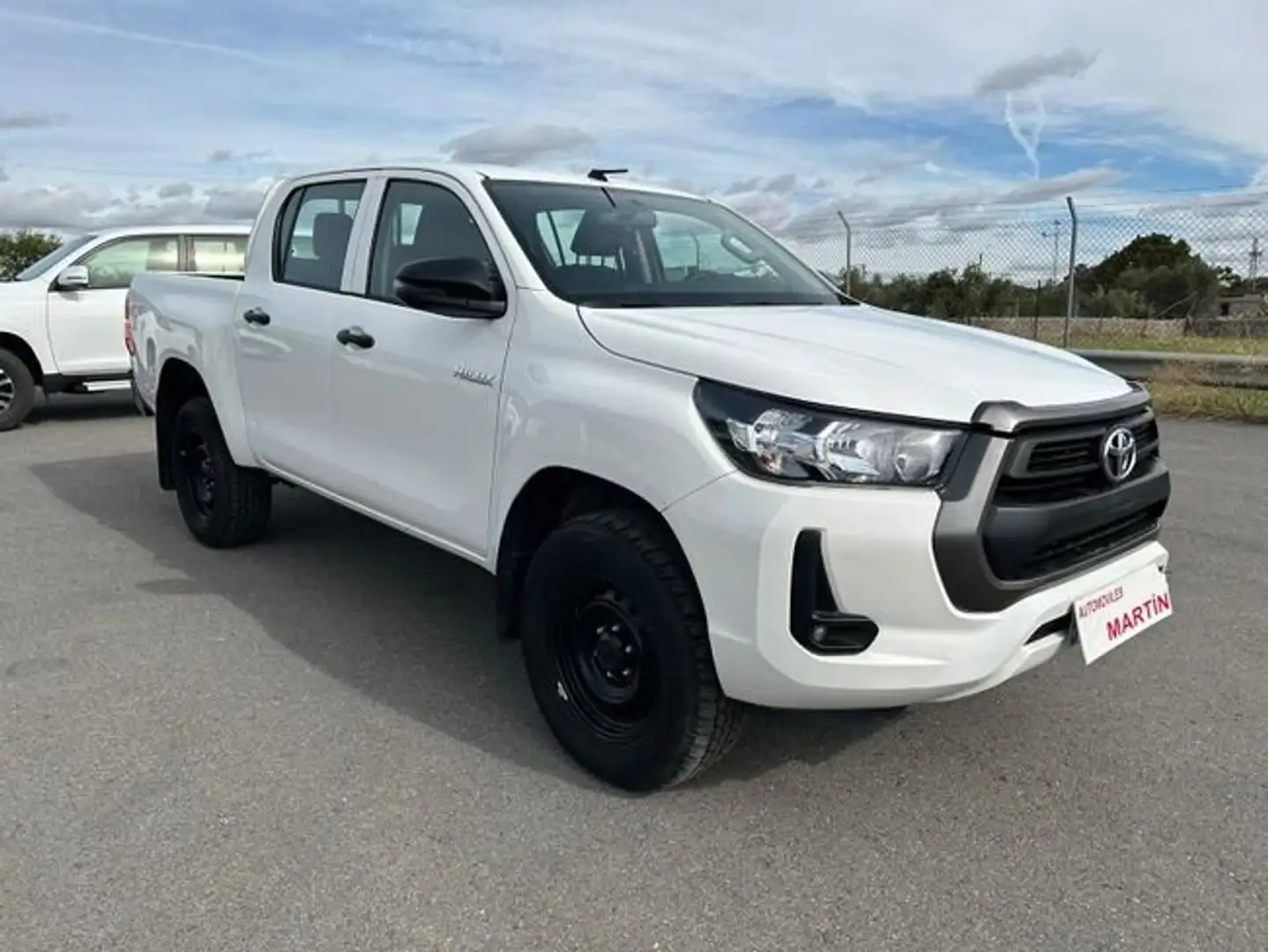 Toyota Hilux Cabina Doble GX Blanco - 1