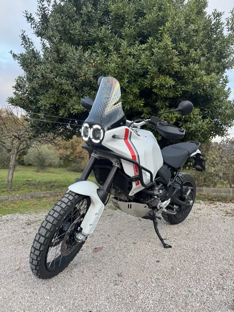 Ducati DesertX Blanc - 1