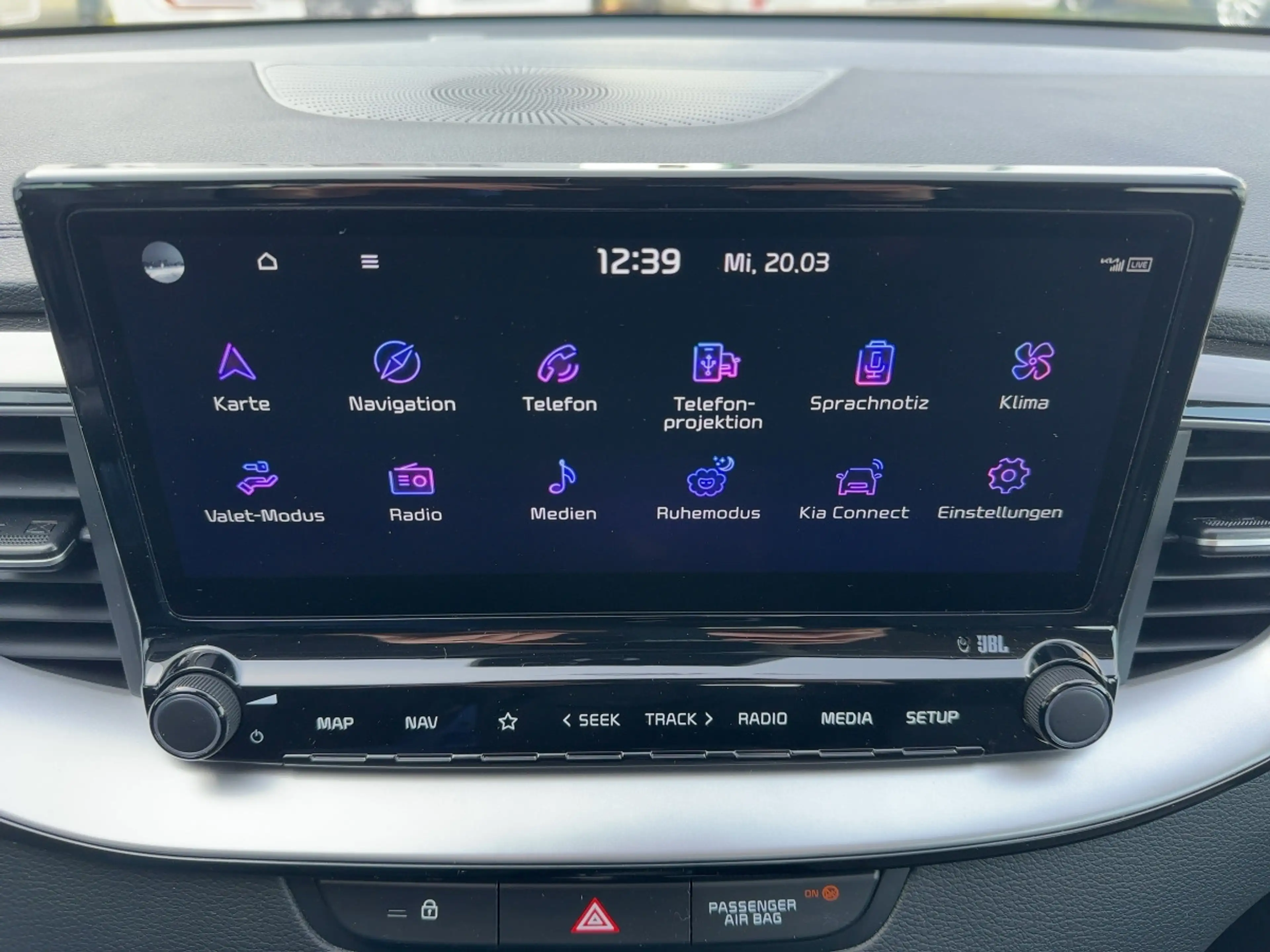 Kia Ceed / cee'd 1.5T Spirit Glasdach+LED+Navi+Kamera — photo 13