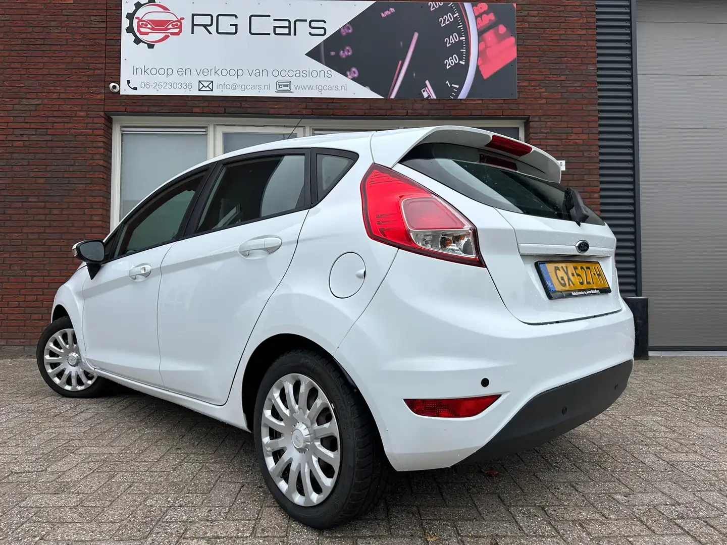 Ford Fiesta 1.0 Champion / 5DRS / Airco / PDC Wit - 2