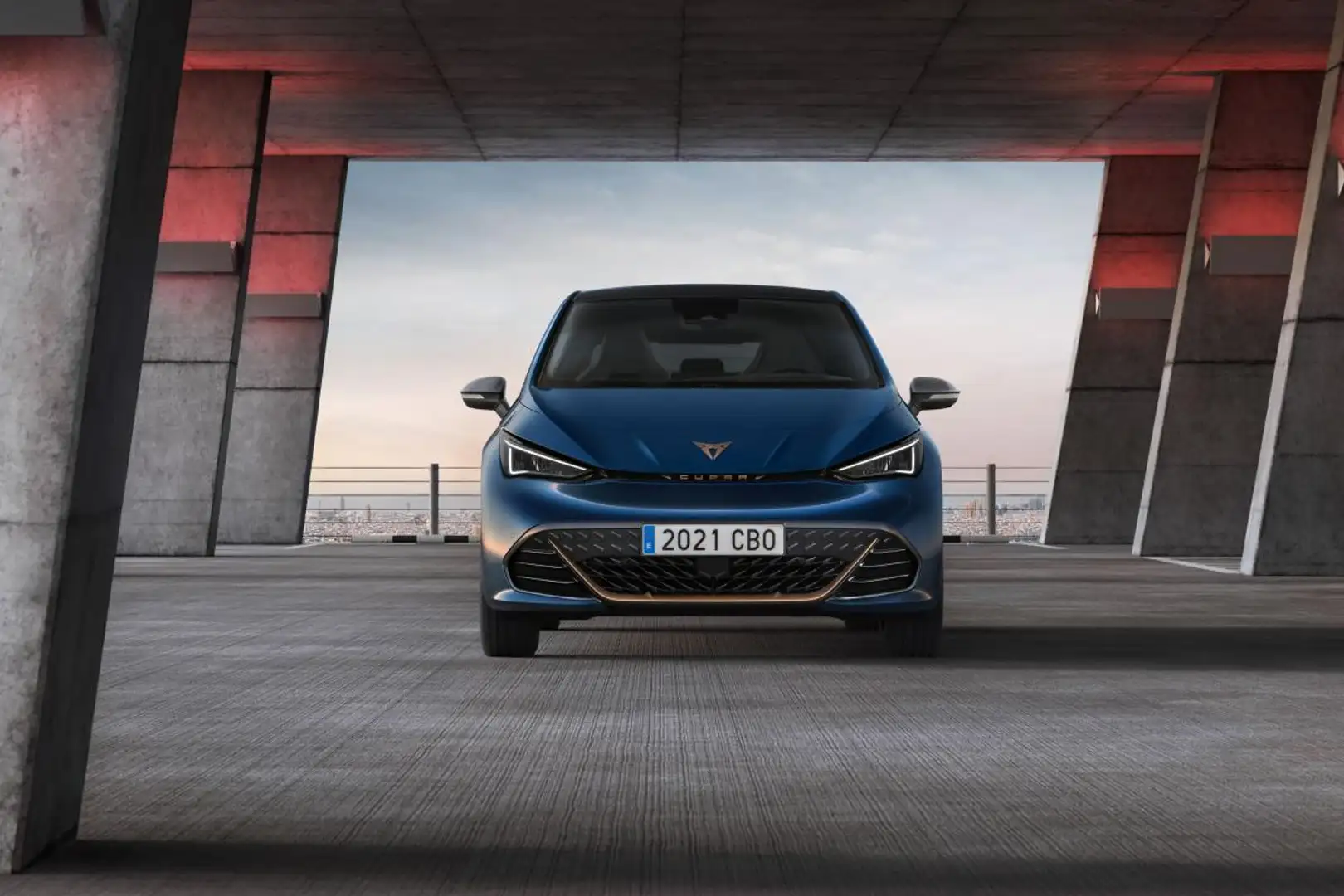 CUPRA Born Edition Dynamic 170 kW (231 PS) 60 kWh **ELEKTRO** Silber - 2
