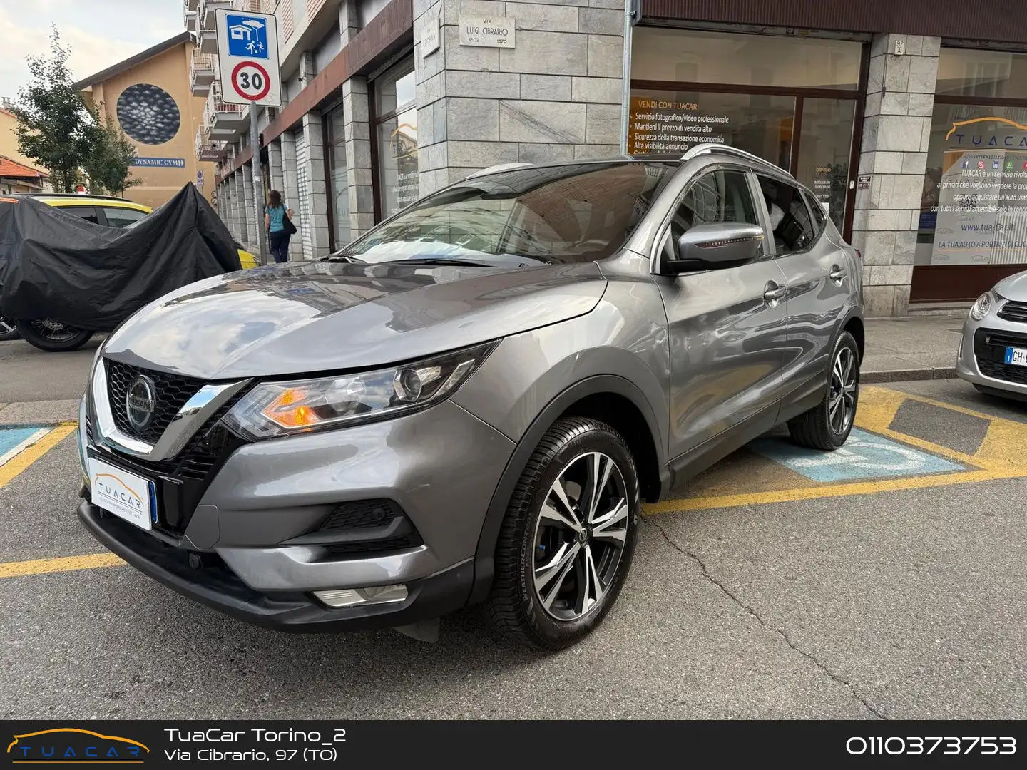 Nissan Qashqai Acenta Premium 1.3 DIG-T Gris - 1
