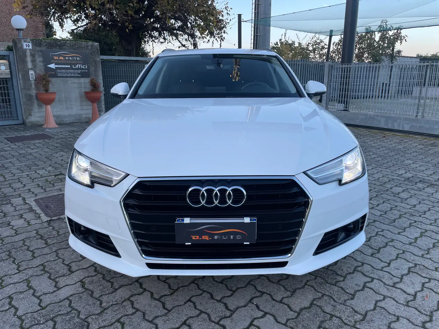 Audi A4 A4 V 2016 Avant Avant 2.0 tdi Business 150cv Bianco - 2