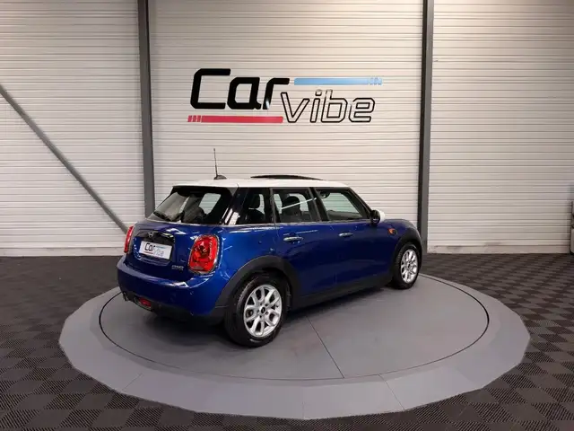 Mini Hatch view 4