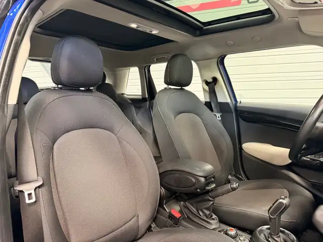 Mini Hatch view 10