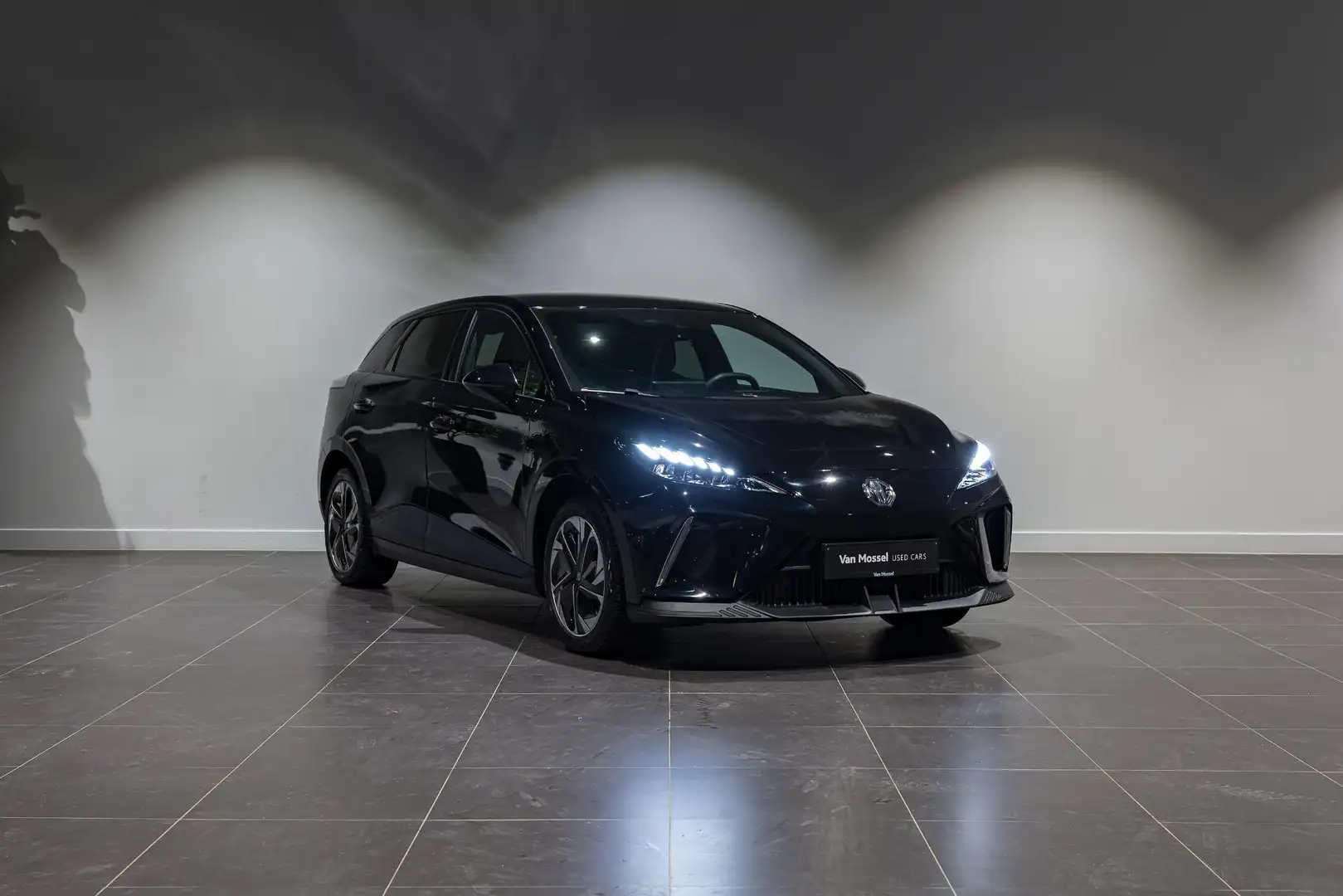 MG MG4 64 kWh Luxury Luxury | Carplay | ACC | LED | 360 C Noir - 2