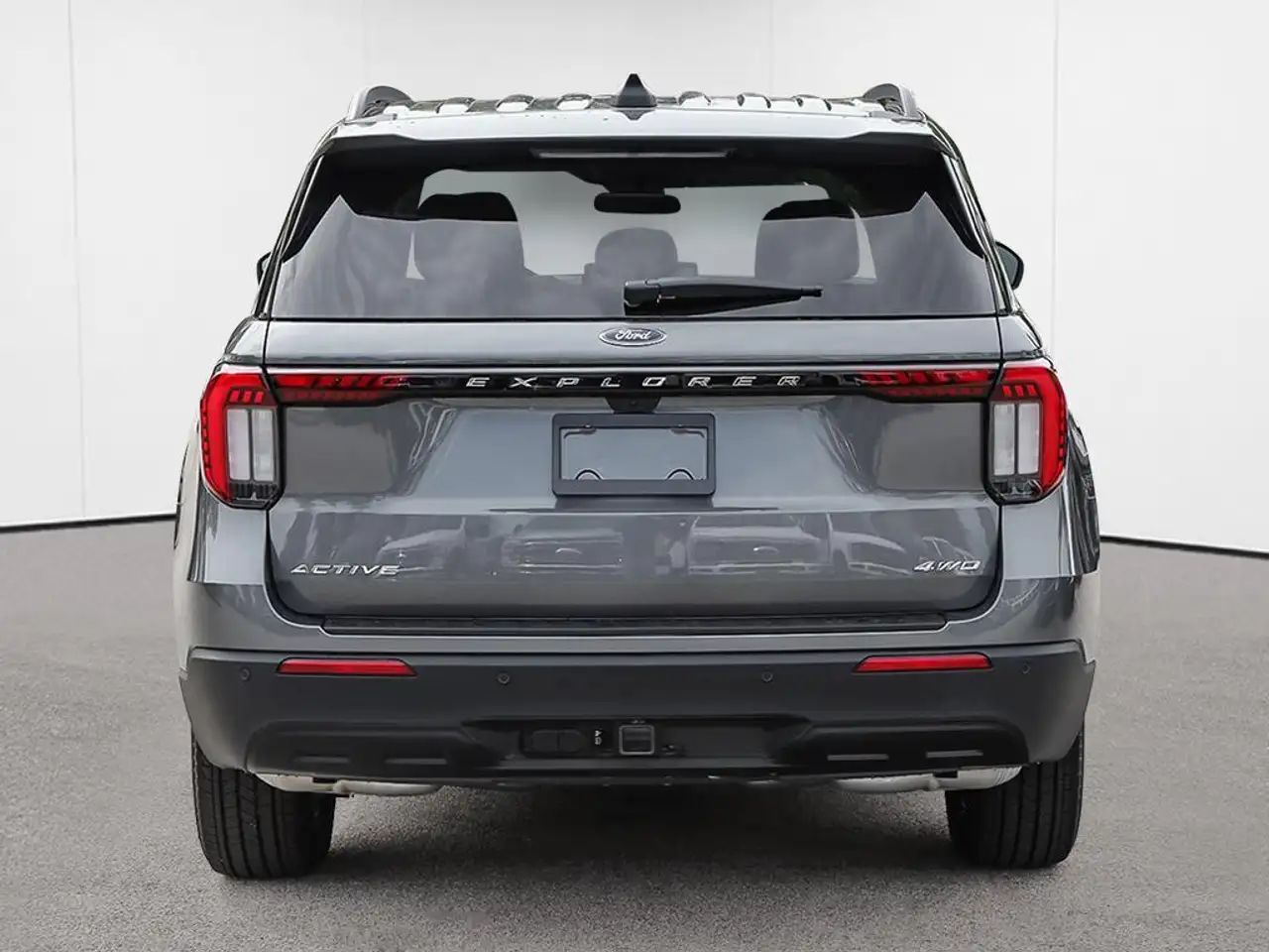 Ford Explorer снимка Ford Explorer