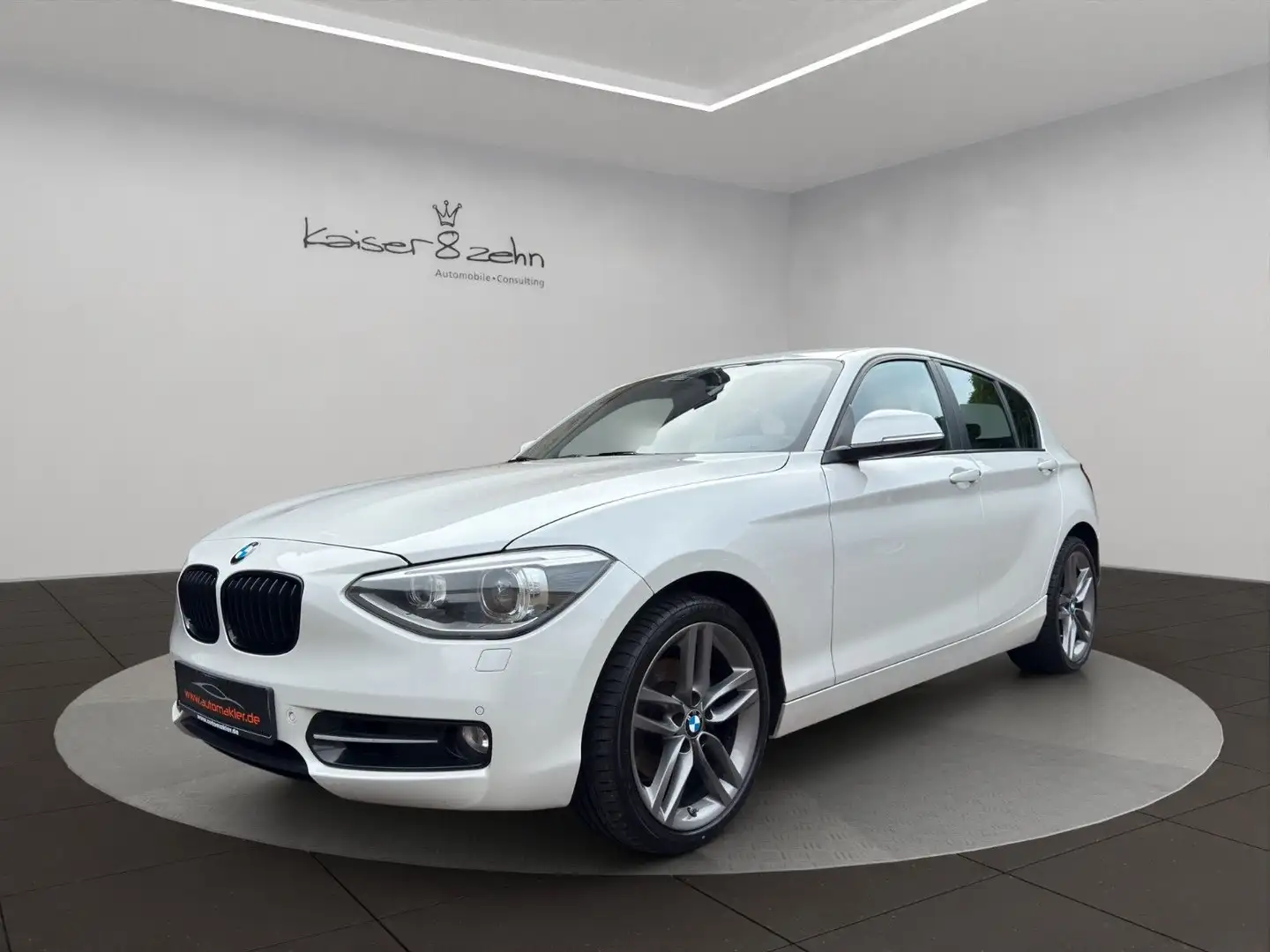 BMW 120 d *PDC* *Bluetooth* Blanc - 1