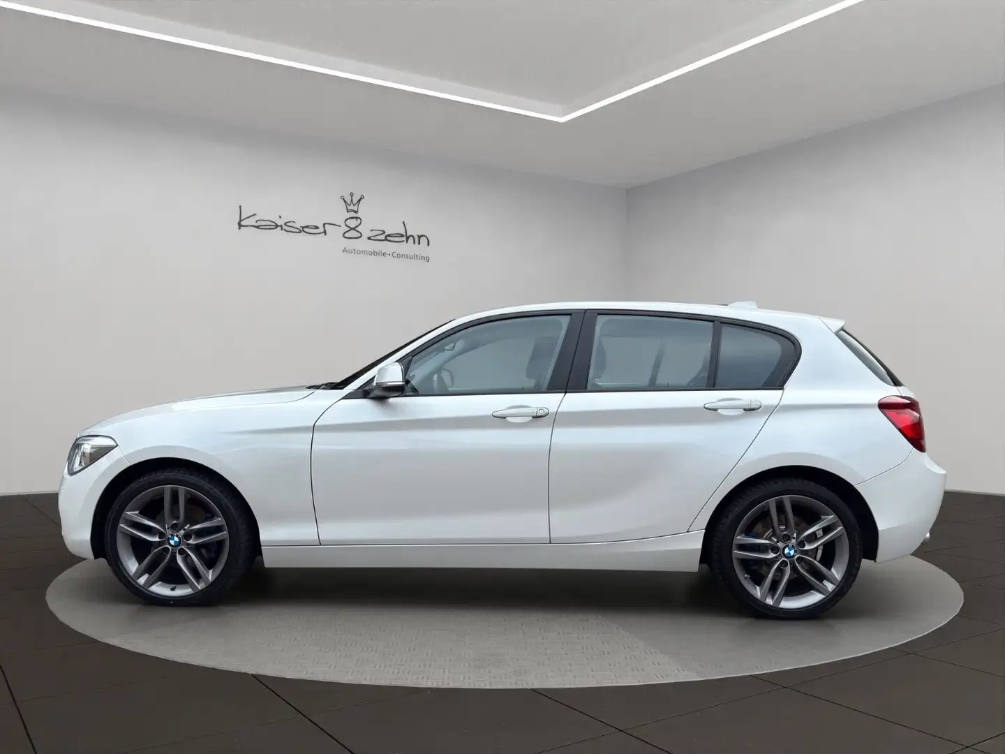 BMW 120 d *PDC* *Bluetooth* Blanc - 2